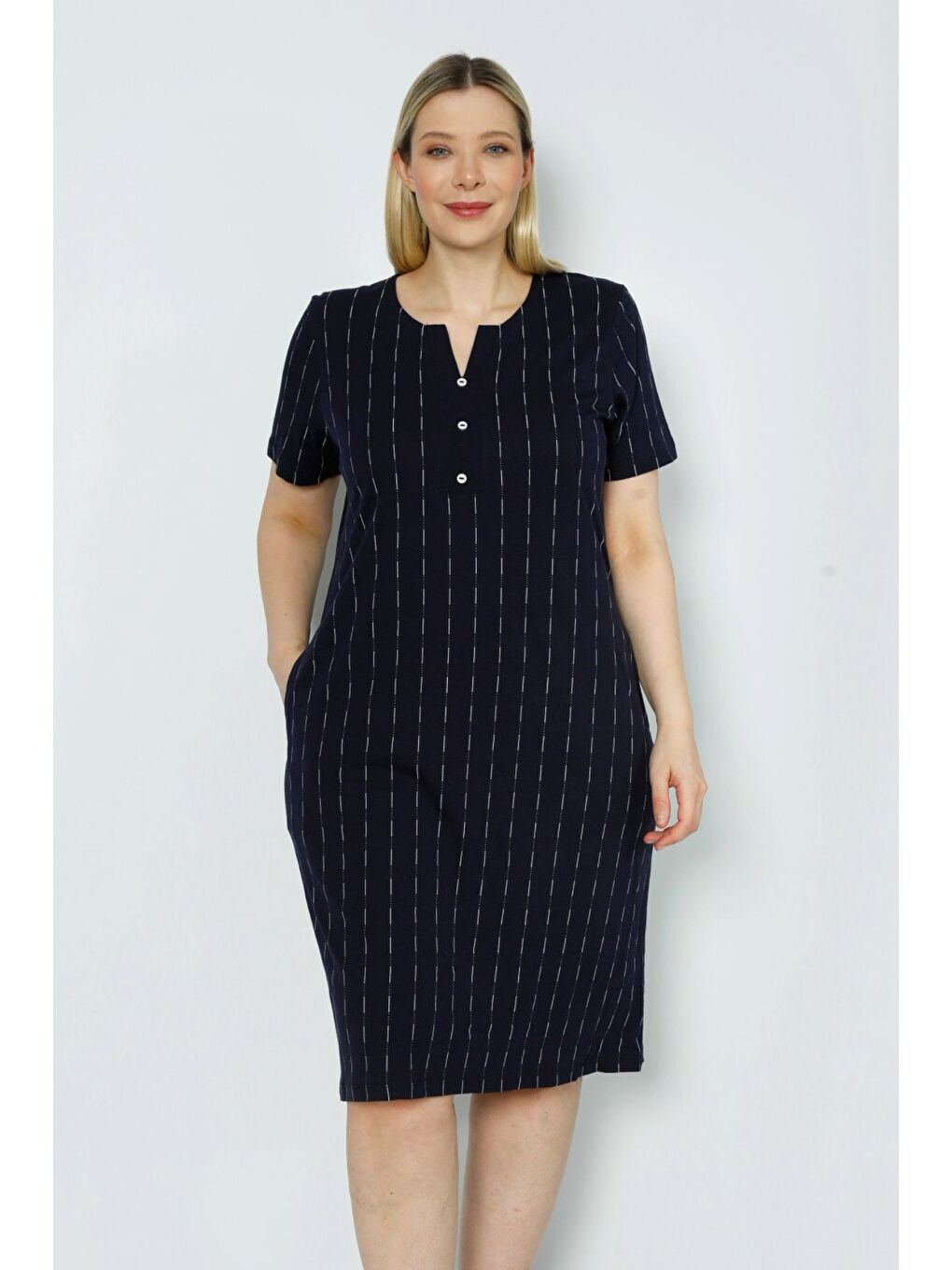 Lacivert Kadın Kısa Kollu Çizgi Desenli Düğmeli Büyük Beden Pamuklu Elbise