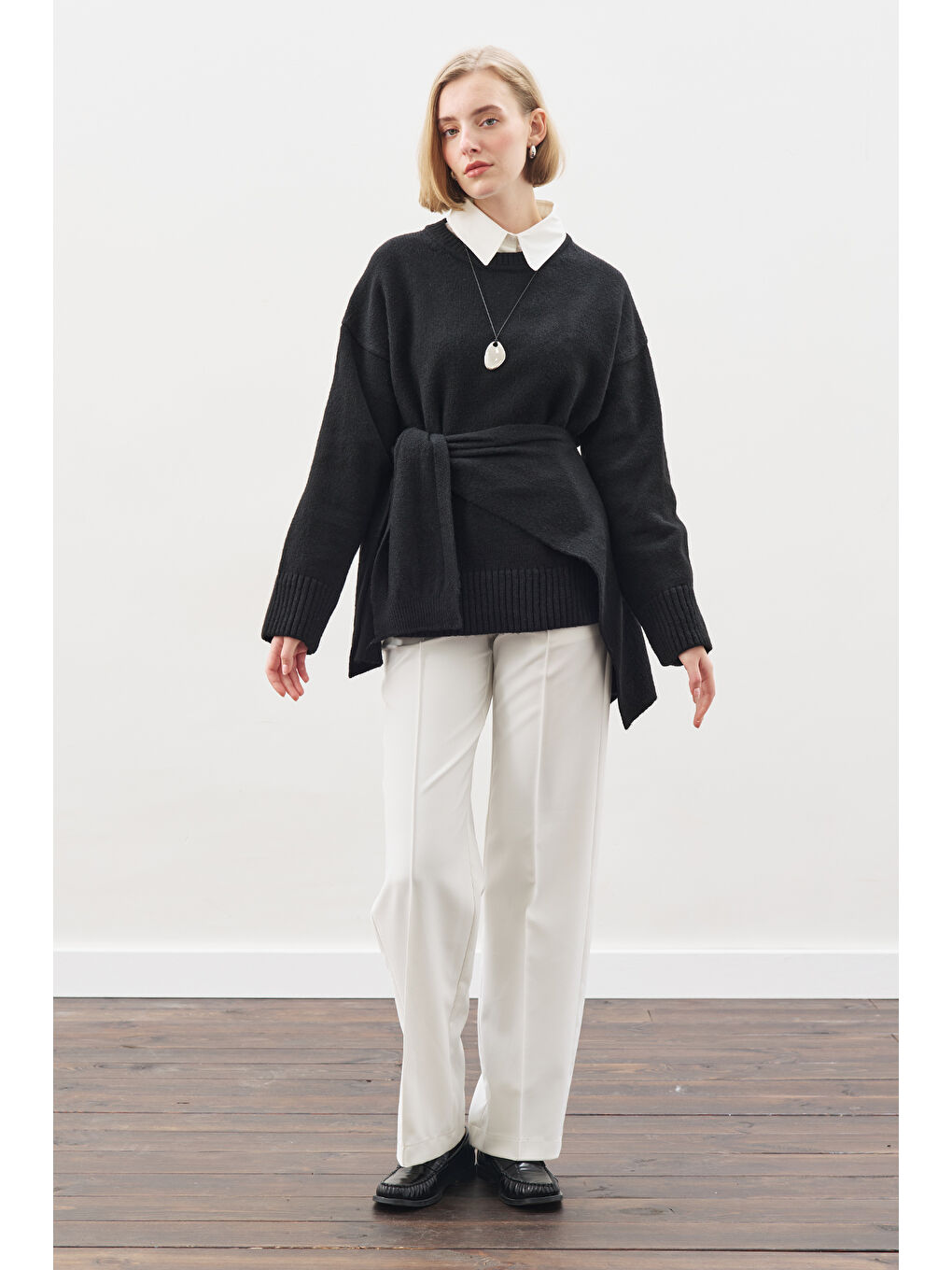 Kare Yaka Bağlamalı Triko Atkı Siyah-2