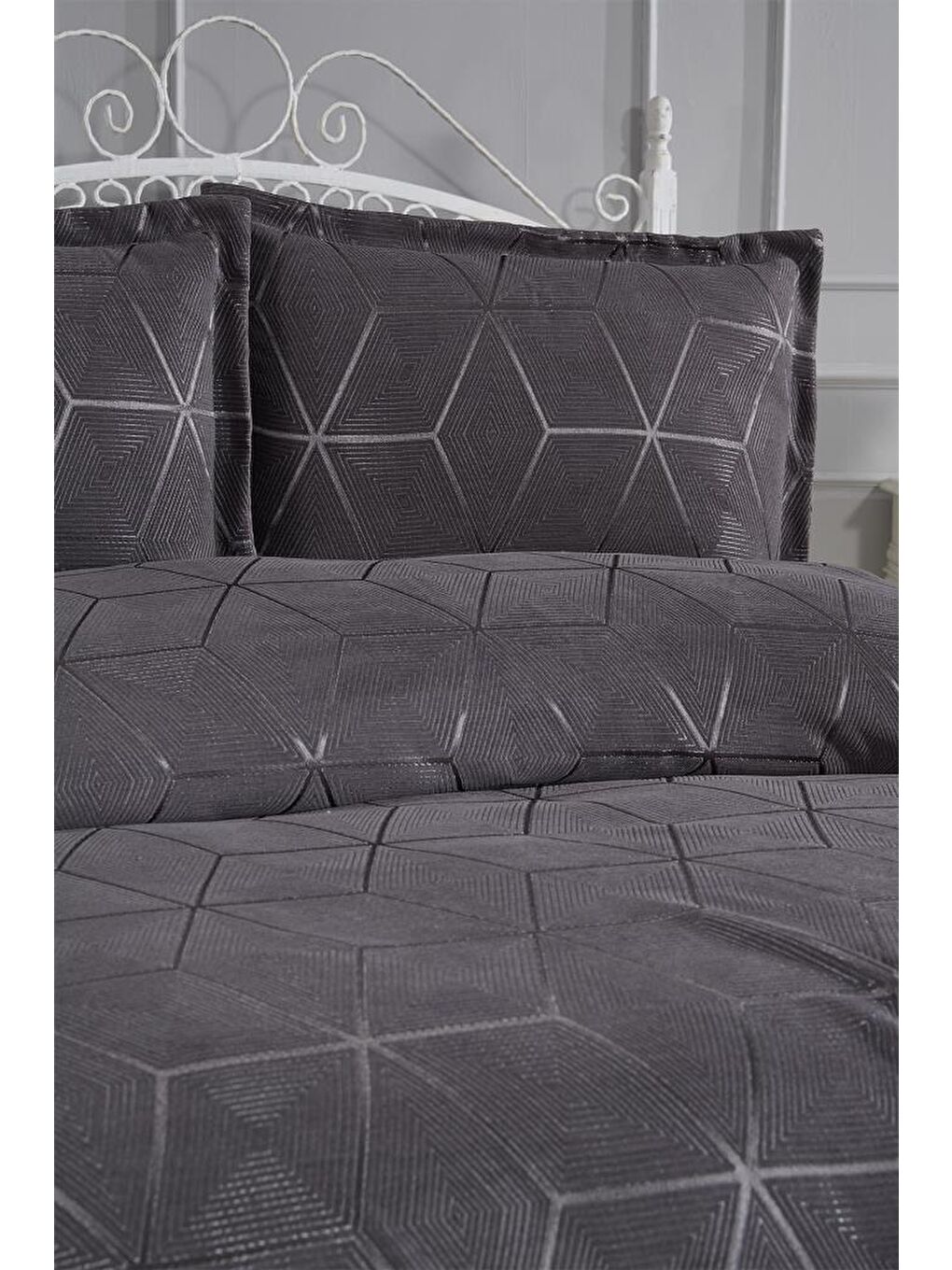 Verona 3 Parça Çift Kişilik Yatak Örtüsü Antrasit-1