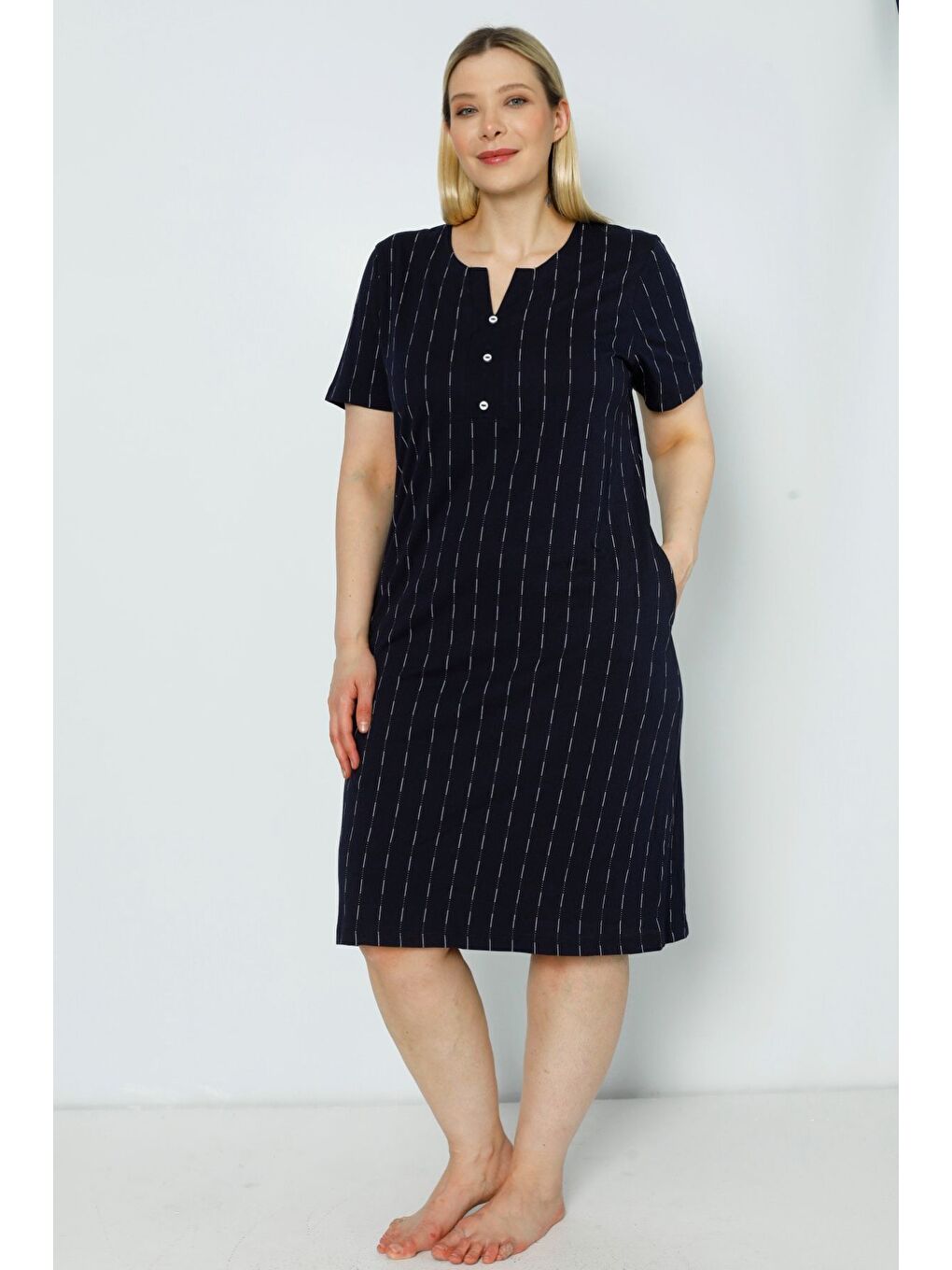 Lacivert Kadın Kısa Kollu Çizgi Desenli Düğmeli Büyük Beden Pamuklu Elbise-2