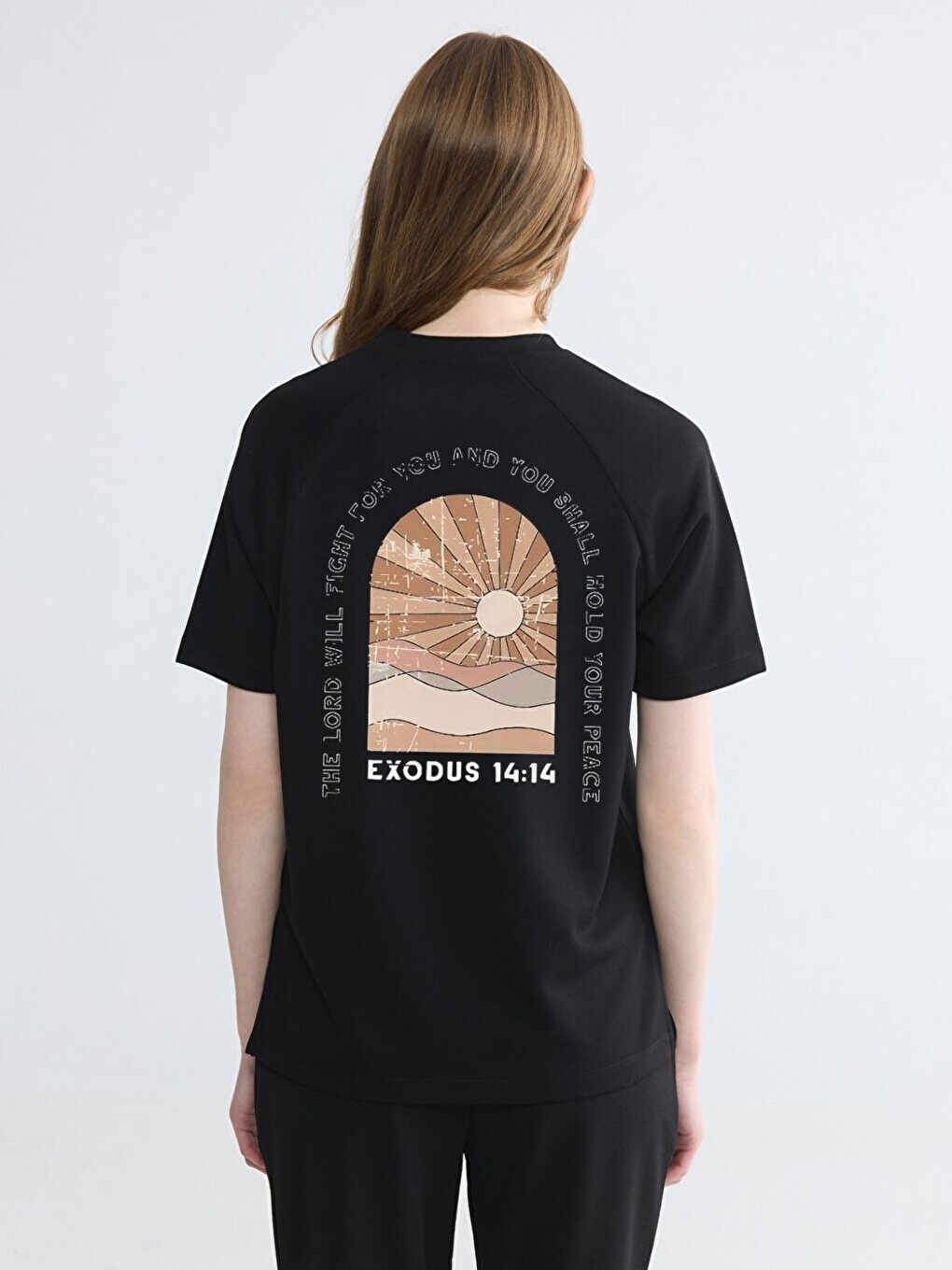 Kadın Siyah Exodus Baskılı Pamuklu Tişört-1