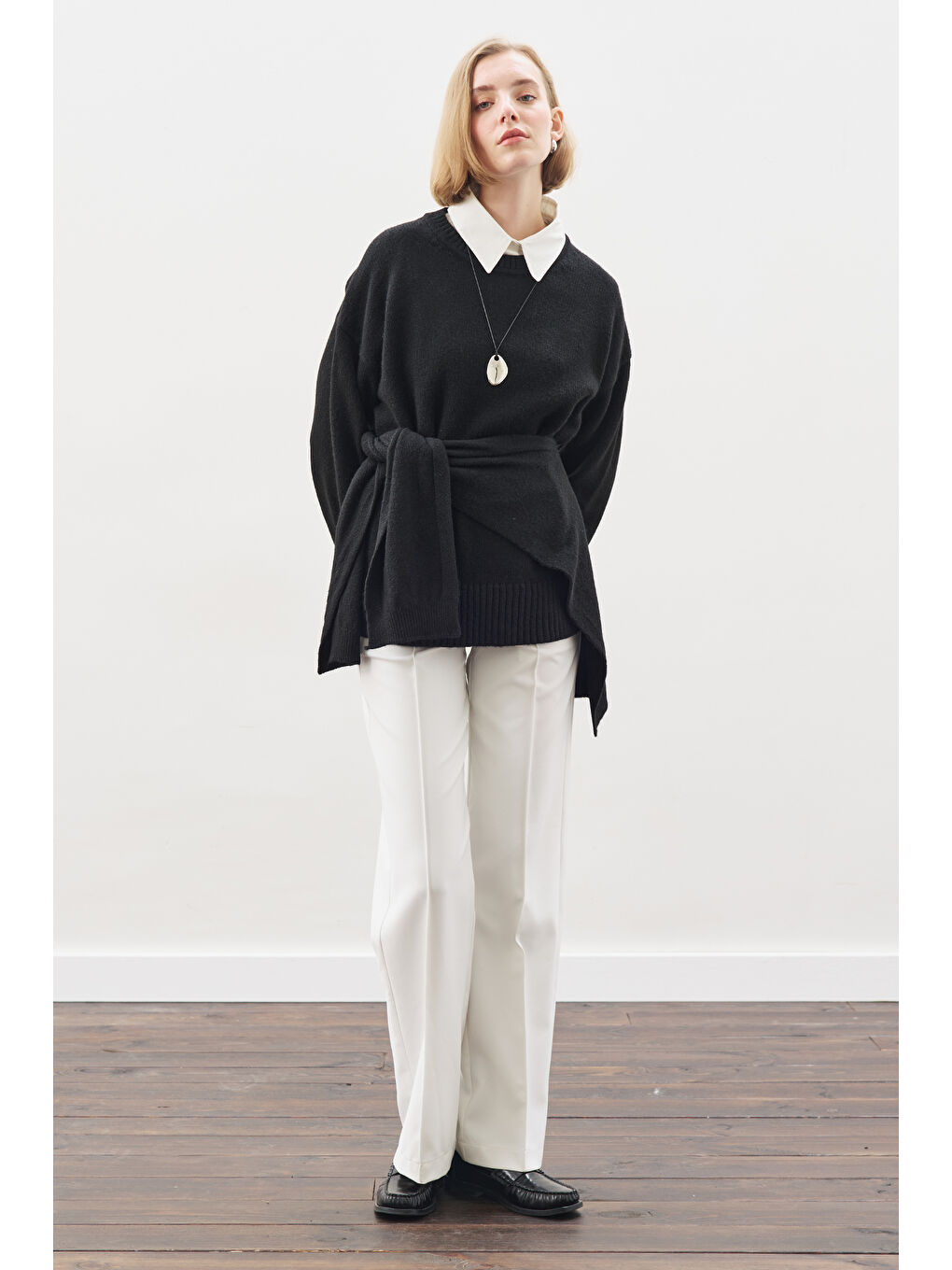 Kare Yaka Bağlamalı Triko Atkı Siyah-3