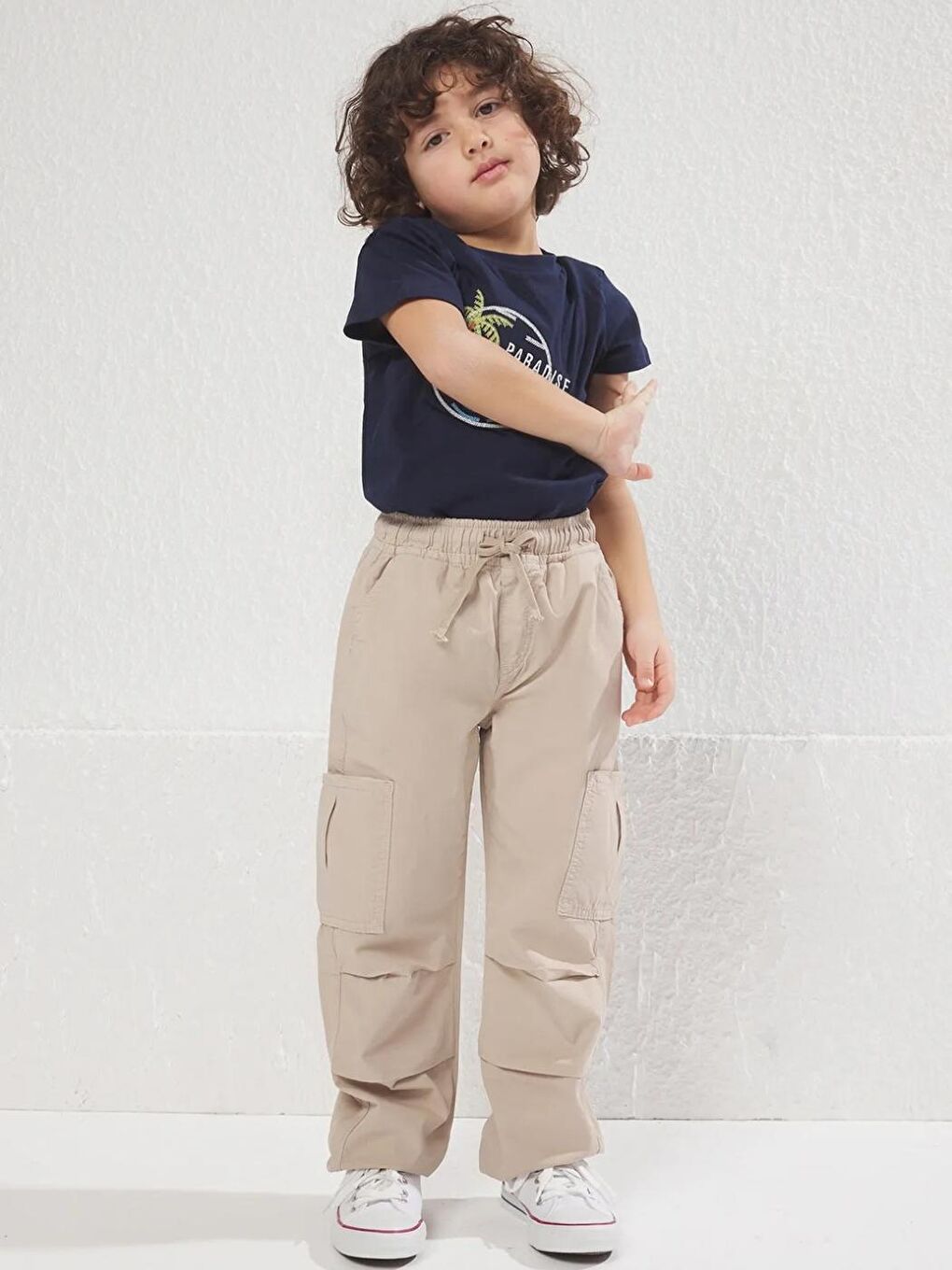 Bej Erkek Çocuk %100 Pamuk Cep Detaylı Lastikli Pantolon