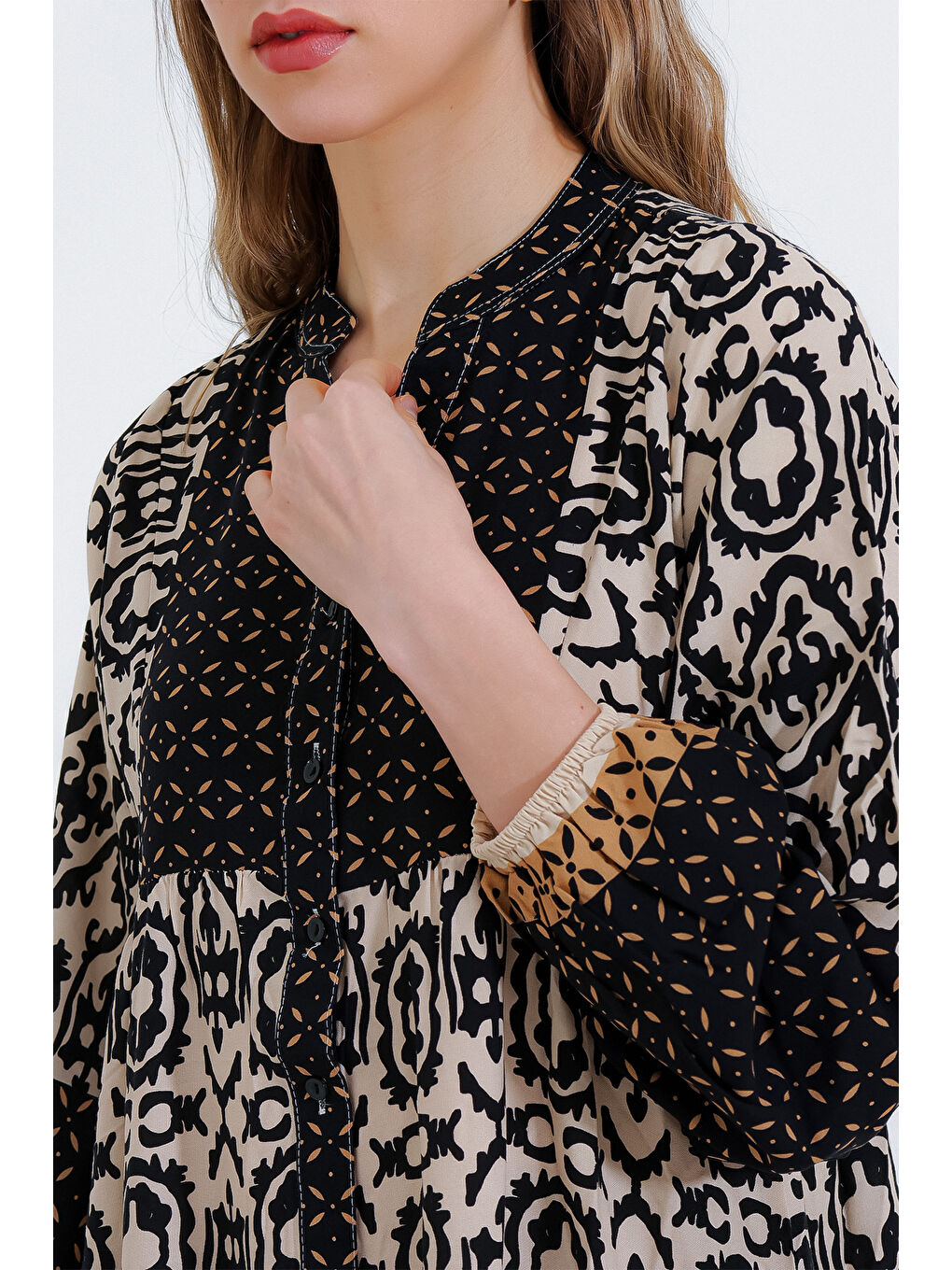 2423 Otantik Desenli Tesettür Elbise - Siyah4-3