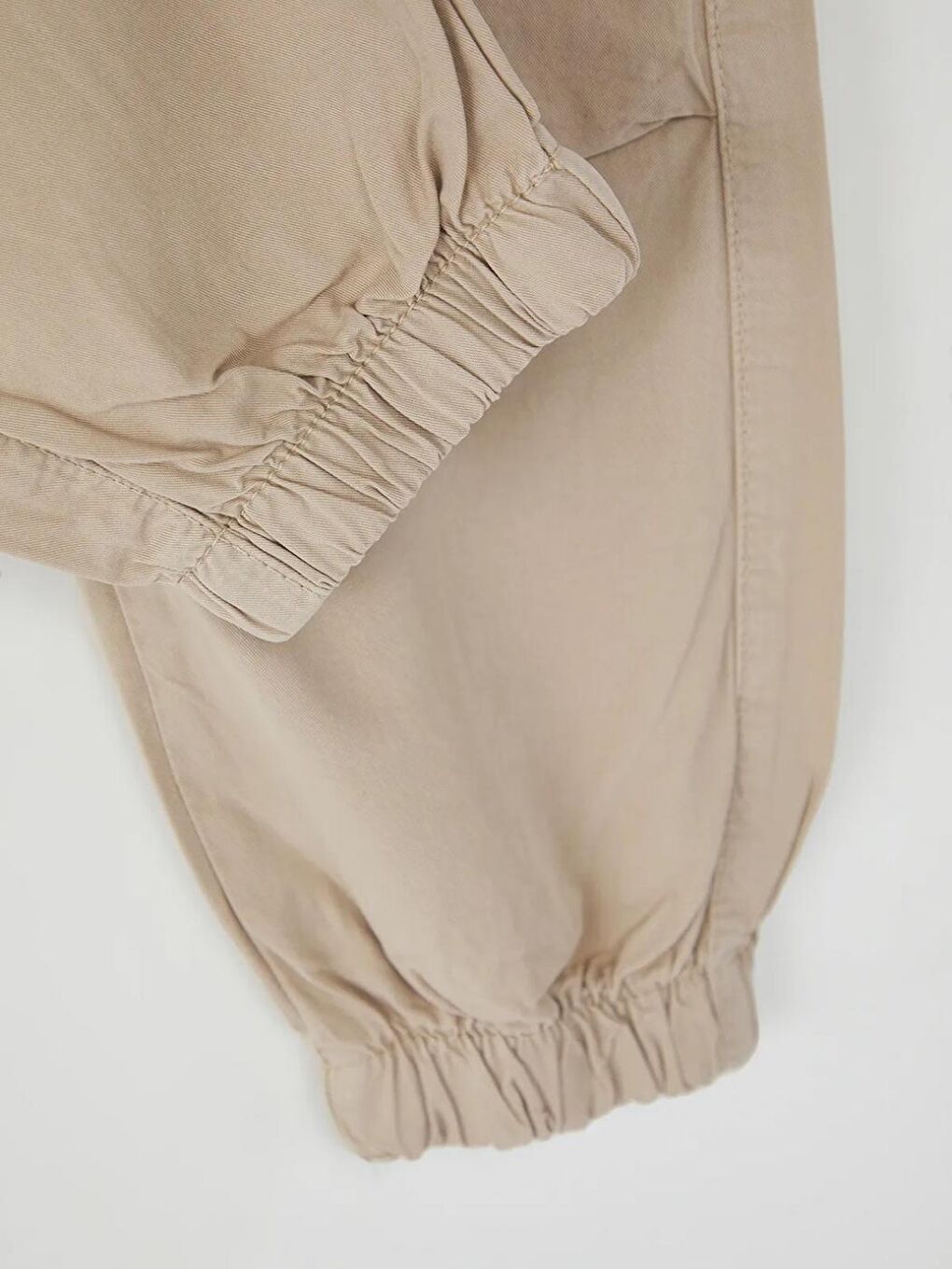 Bej Erkek Çocuk %100 Pamuk Cep Detaylı Lastikli Pantolon-4