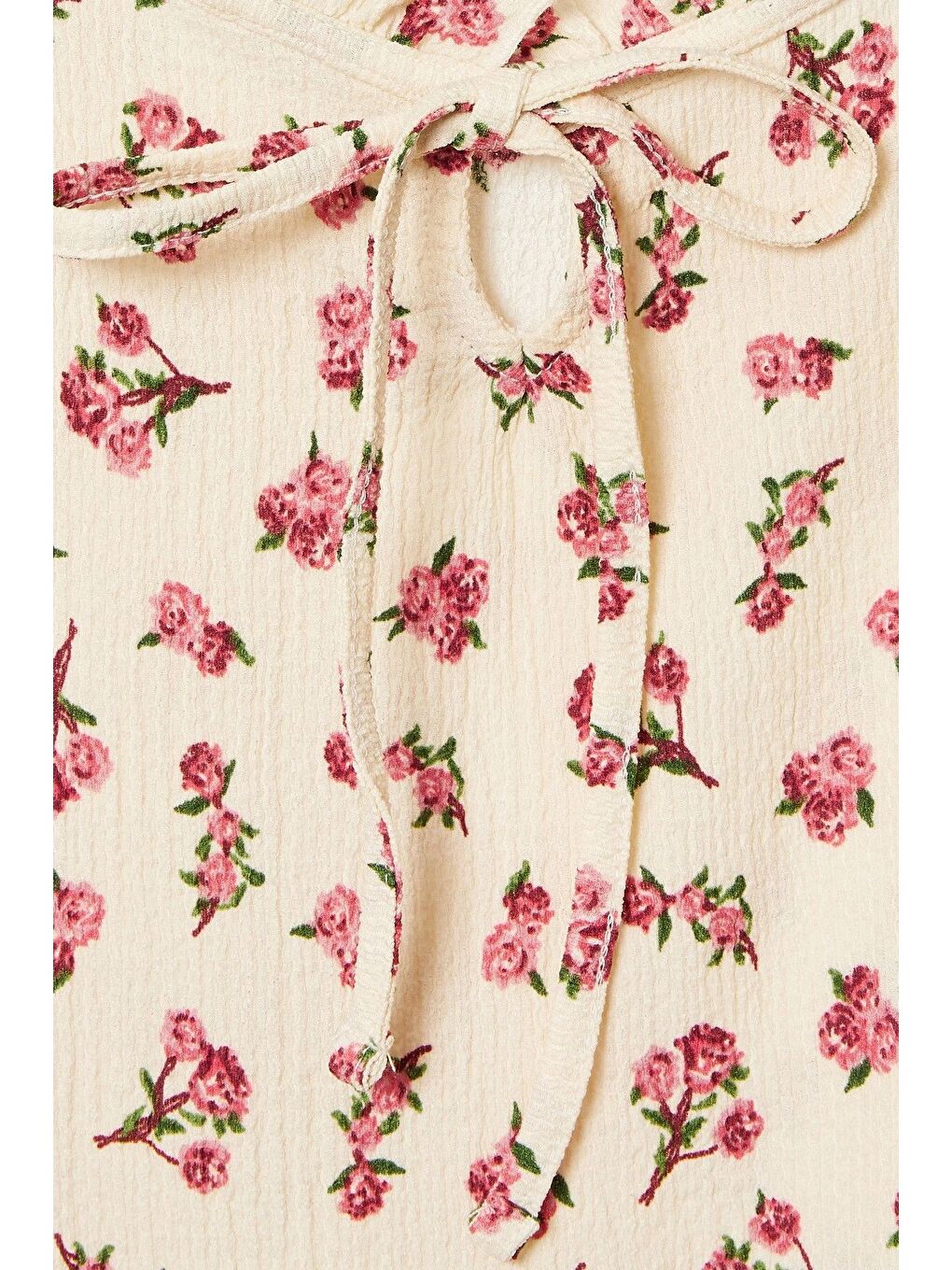 Ekru Büyük Beden Çiçek Desenli Bürümcük Kumaş Kare Yaka Kolsuz Bluz 322688-7