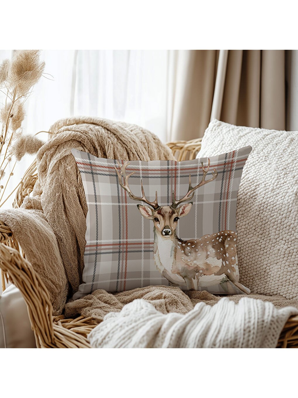 Bej Ekoseli Geyik Desenli Dekoratif Kırlent Kılıfı - 43x43 cm-1