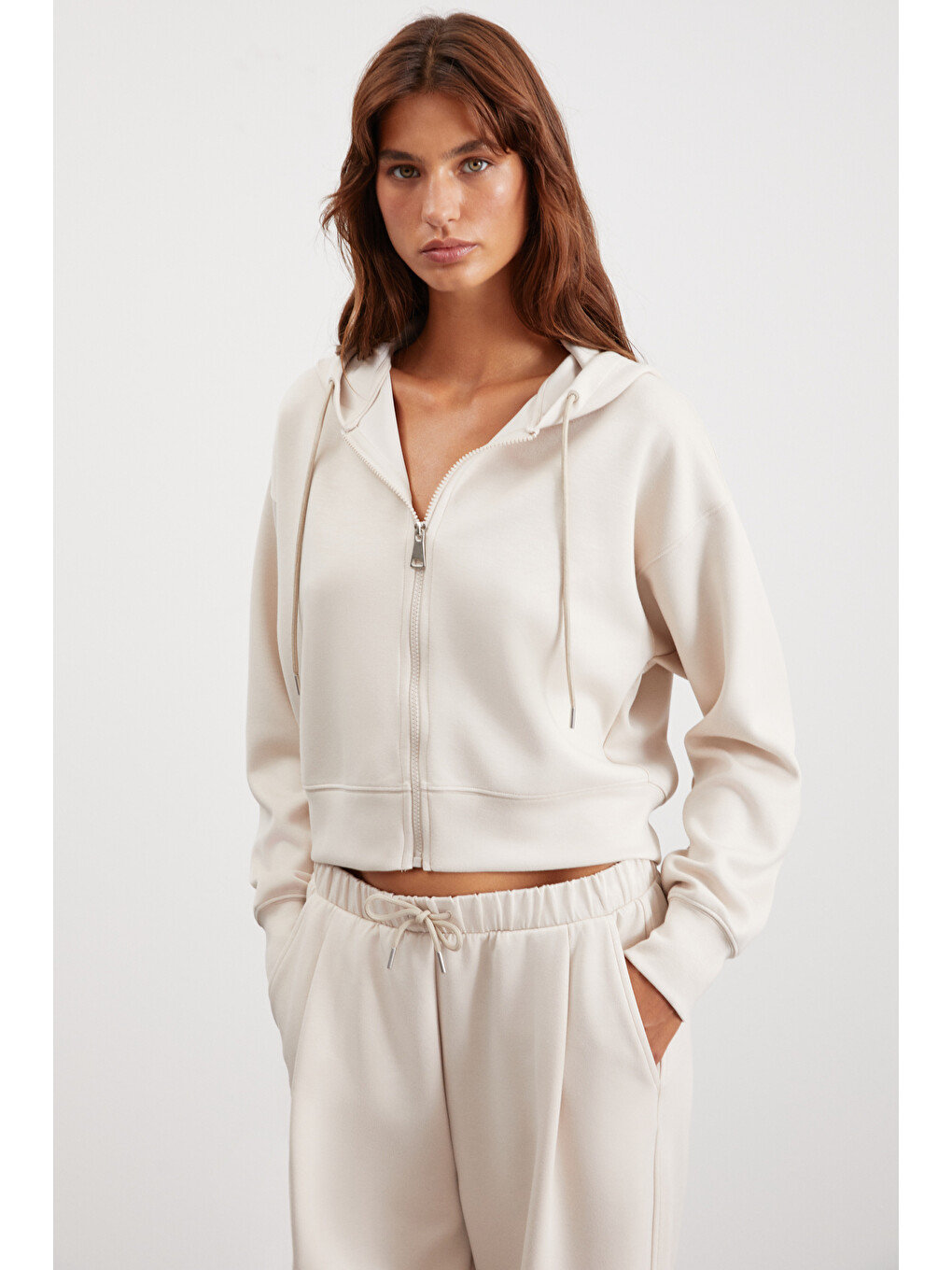 Bej Jıll Kadın Scuba Kumaşlı Kapüşonlu Fermuarlı Aşırı Yumuşak Örme Crop Vanilya Sweatshirt-2