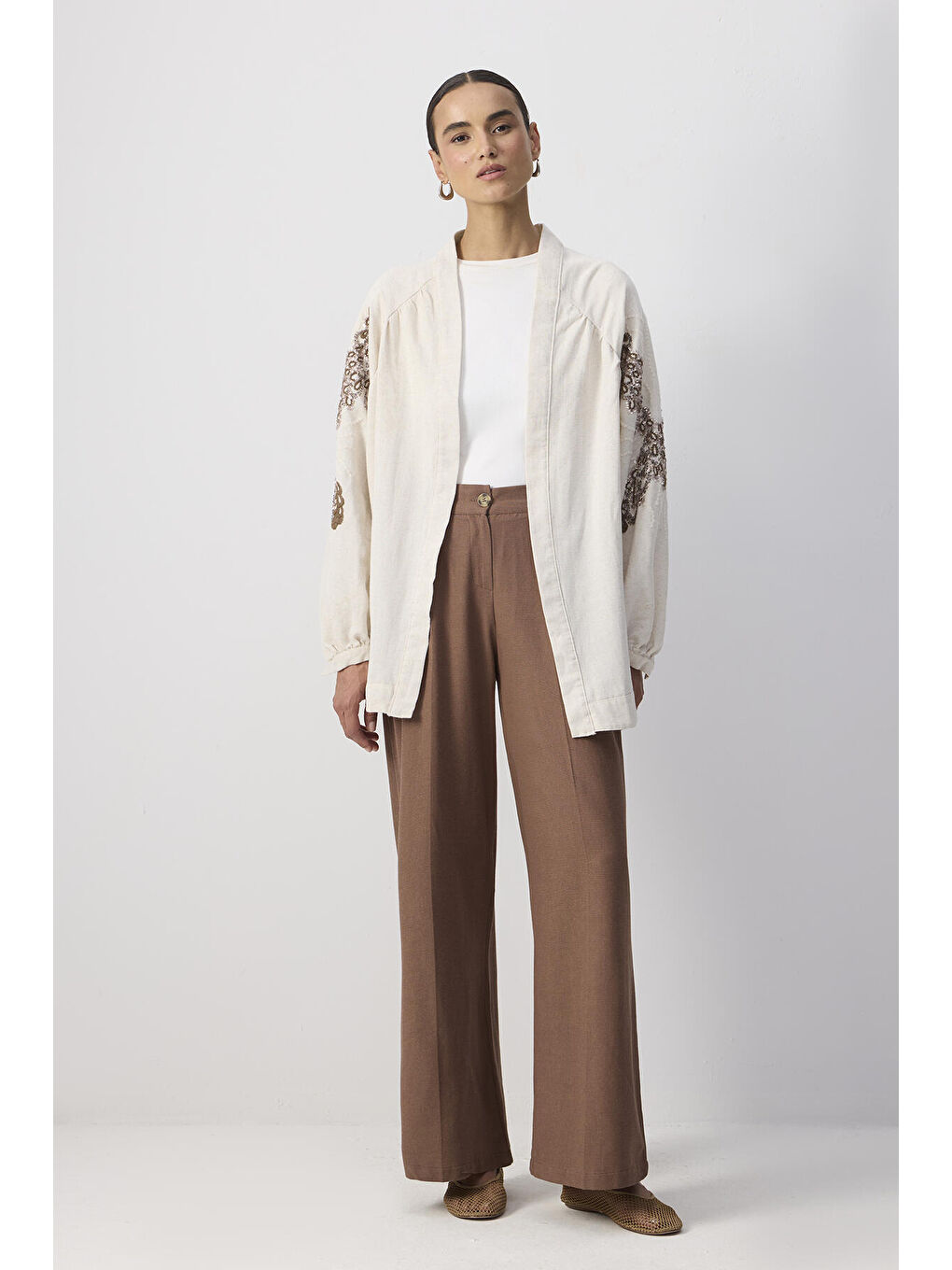 Bej Pul İşlemeli Oversıze Kimono-1