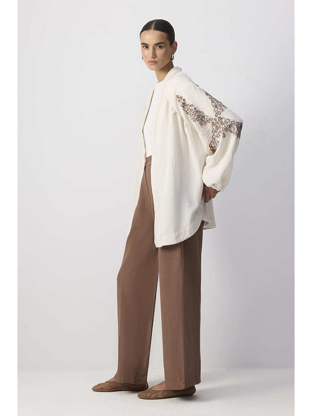 Bej Pul İşlemeli Oversıze Kimono-2