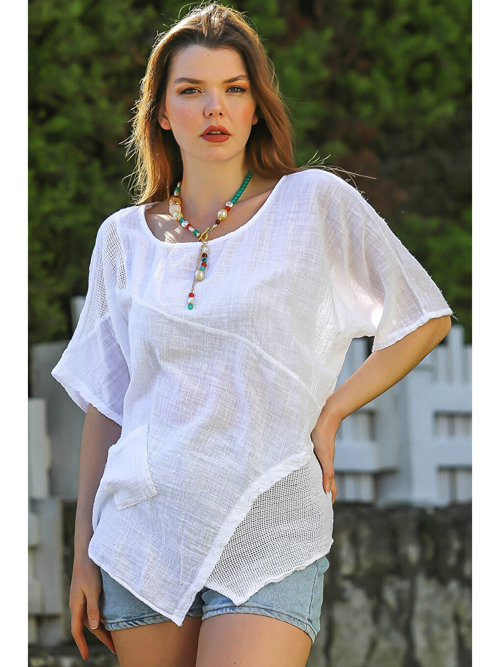 Beyaz Havuz Yaka Cepli File Detaylı Yıkamalı Casual Asimetrik Dokuma Bluz 70 65-3