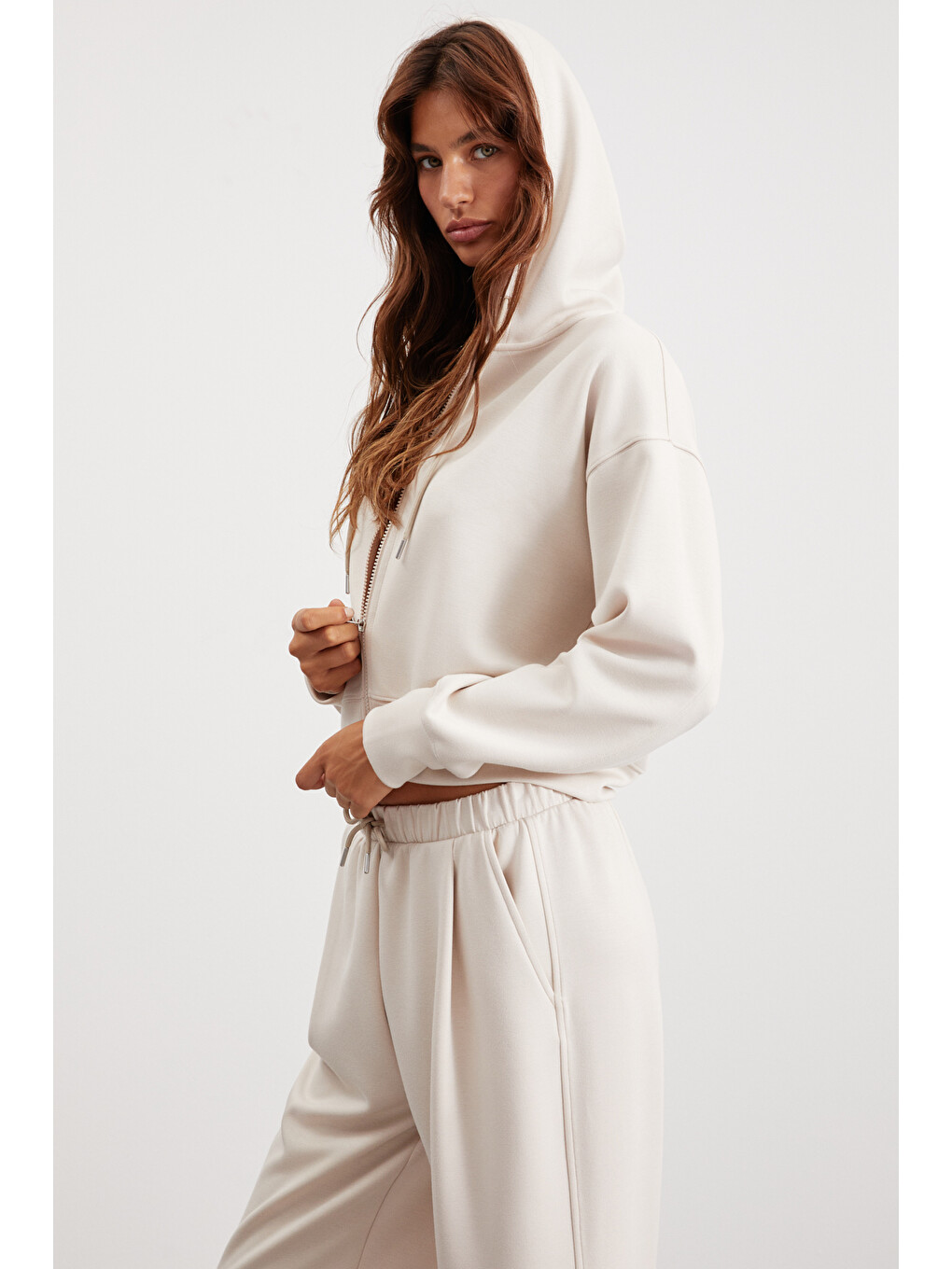 Bej Jıll Kadın Scuba Kumaşlı Kapüşonlu Fermuarlı Aşırı Yumuşak Örme Crop Vanilya Sweatshirt-4