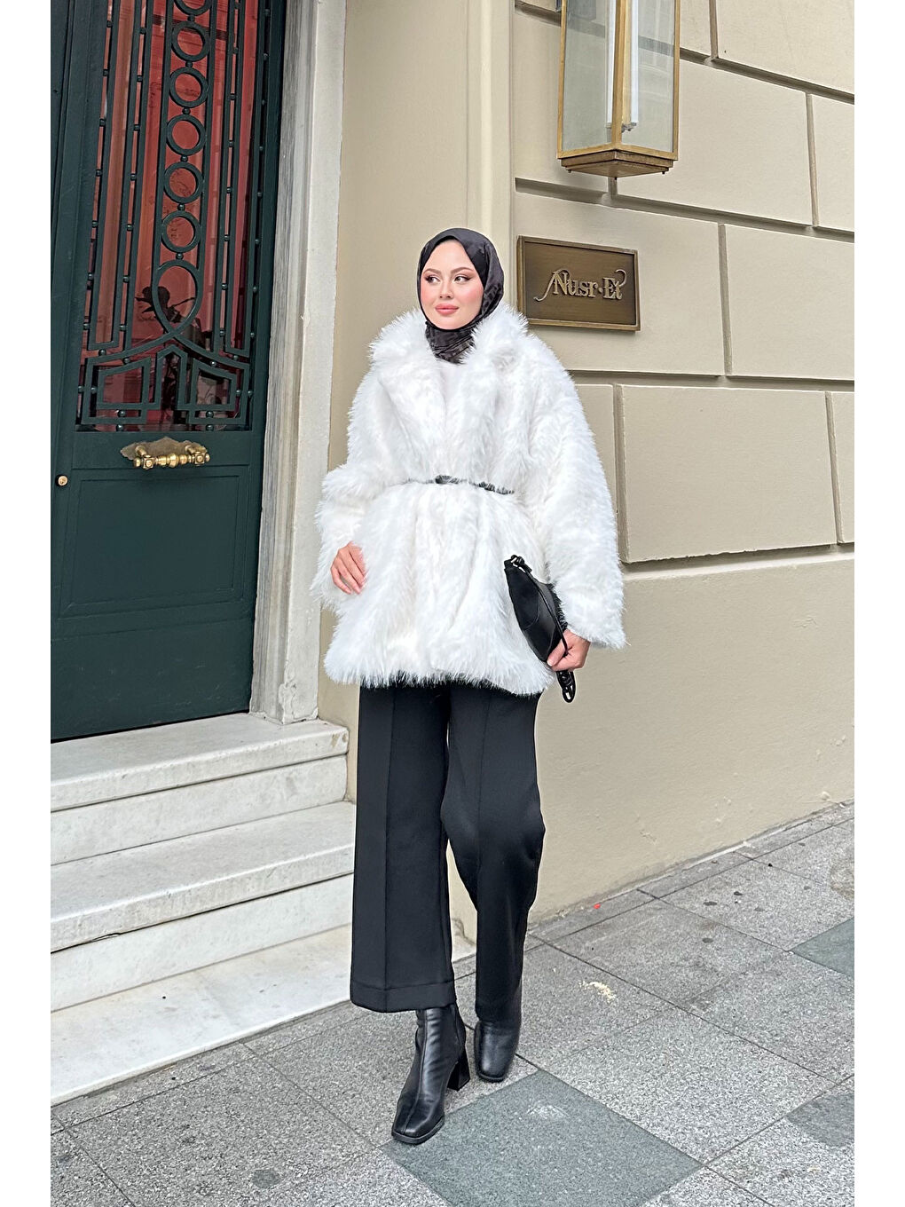 Kadın Sim Detay Kemerli Kaban Ekru-4