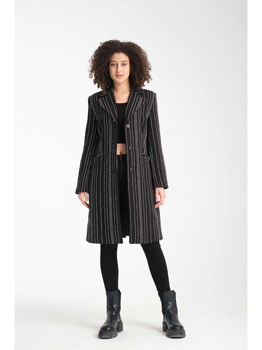 Siyah Kadın Çizgili Kaban K40-4