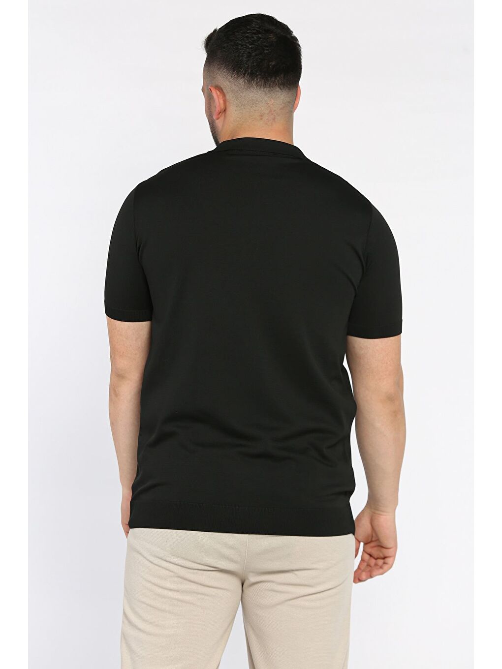 Siyah Erkek Polo Yaka Yarım Fermuarlı Kendinden Desenli Tişört-2
