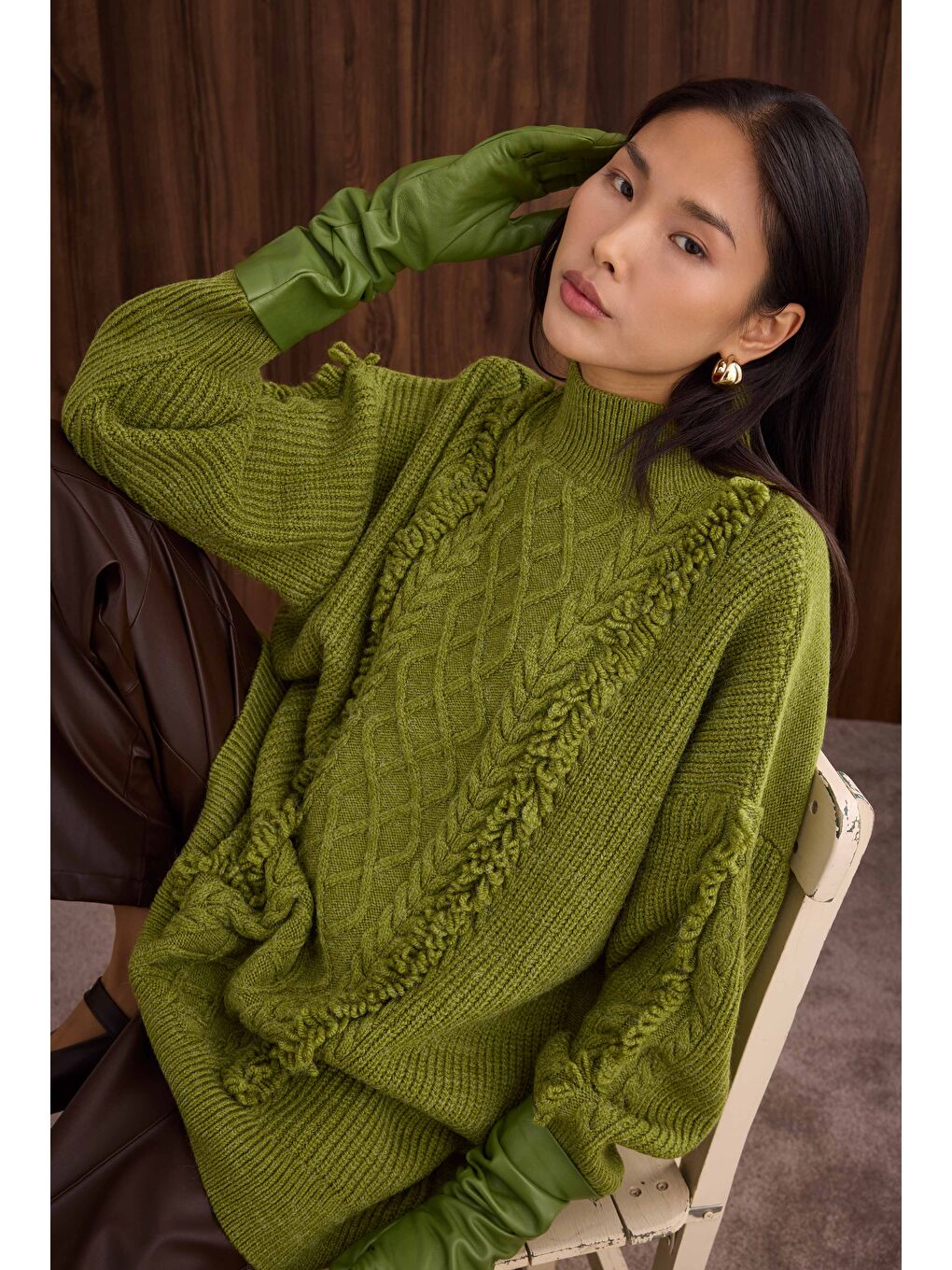 Püskül Detaylı Örme Kazak Yeşil