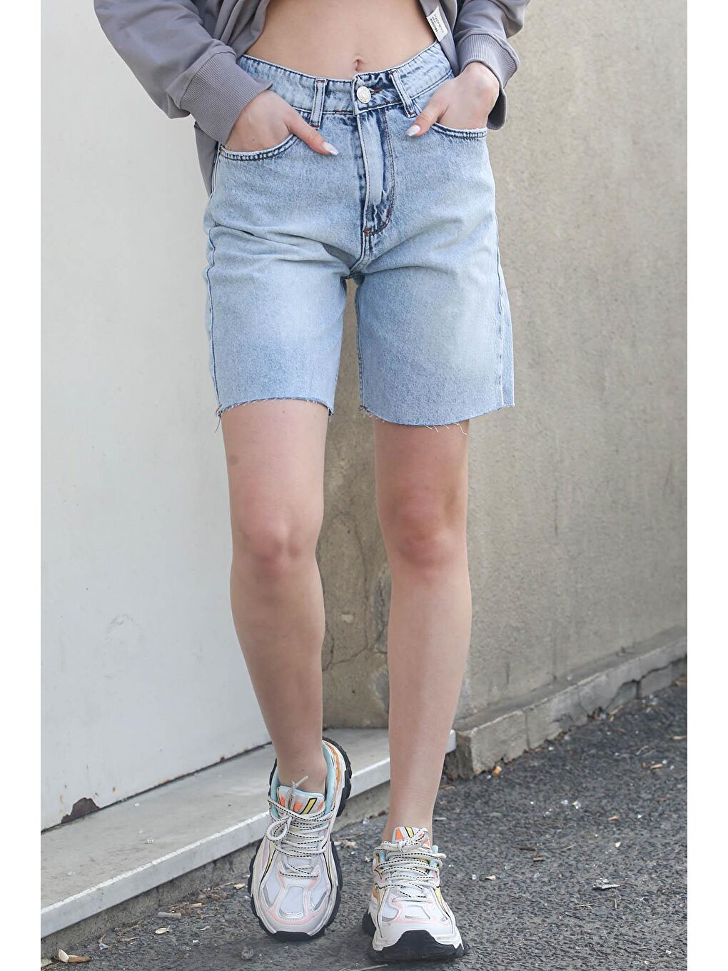 Buz Mavisi Yüksek Bel Regular Fit Basic Jean Şort Mg1495-2
