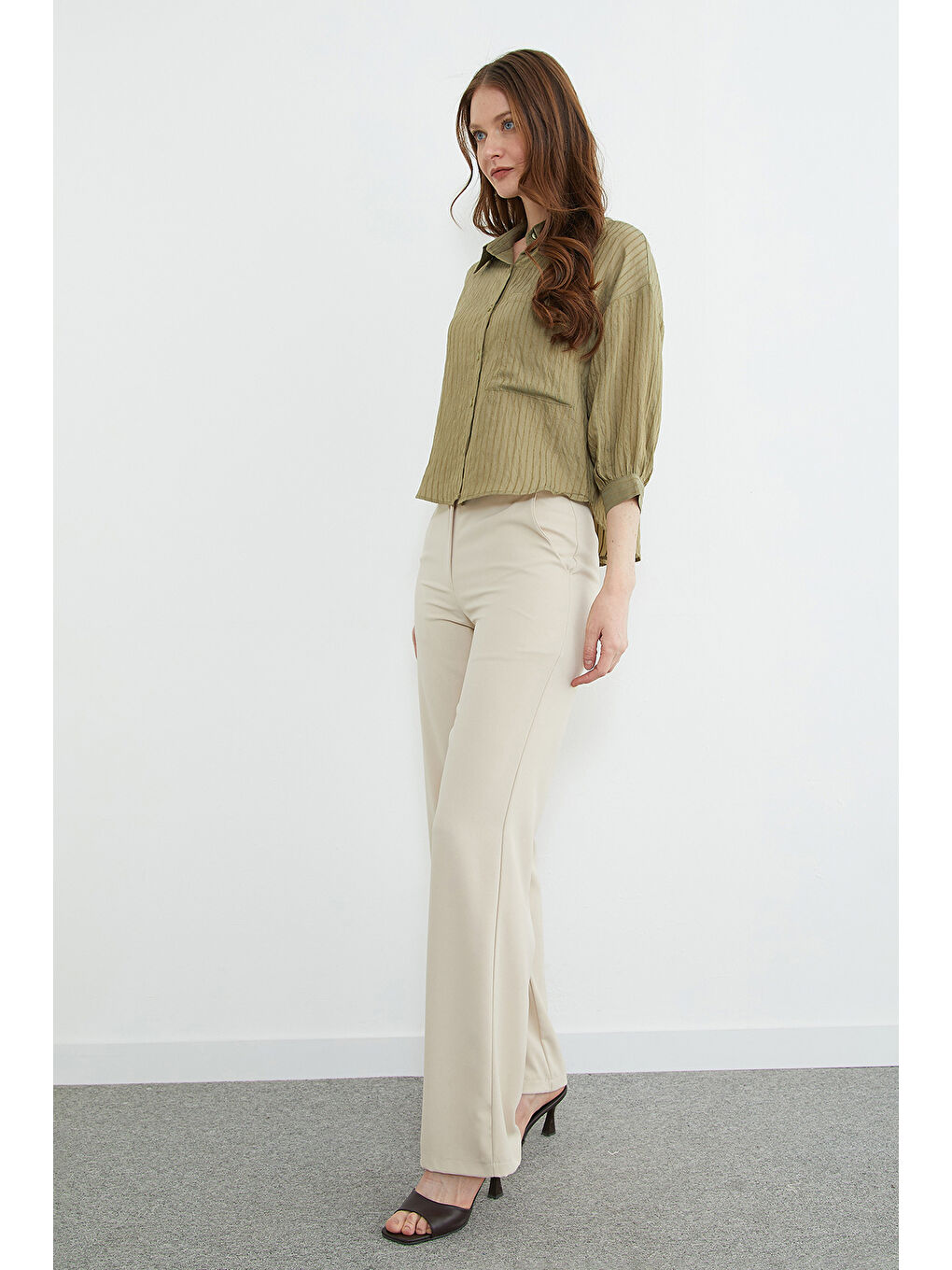 Haki Çizgili Jakarlı Tek Cepli Gömlek-4