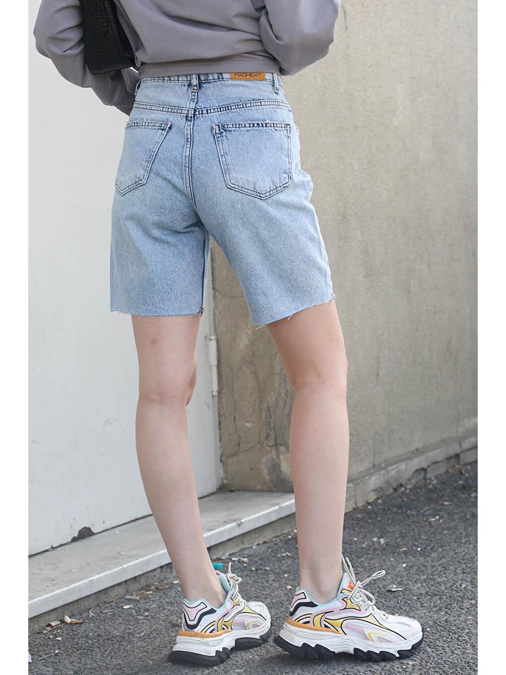 Buz Mavisi Yüksek Bel Regular Fit Basic Jean Şort Mg1495-4