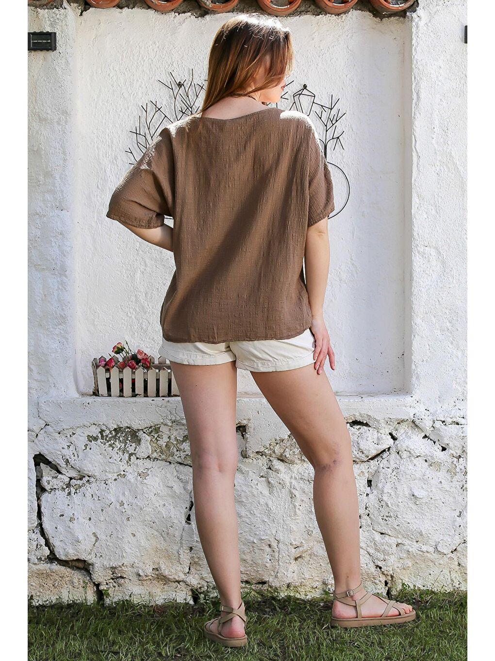 Kahverengi Açık Kahve Havuz Yaka Cepli File Detaylı Yıkamalı Casual Asimetrik Dokuma Bluz 70 65-7