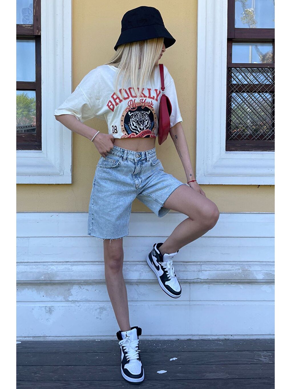 Buz Mavisi Yüksek Bel Regular Fit Basic Jean Şort Mg1495-5