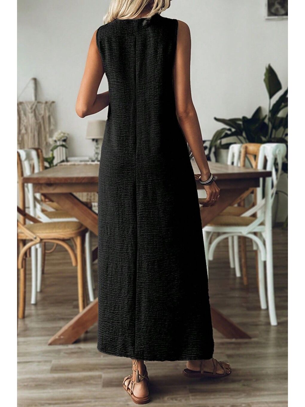 Kadın Siyah V Yaka Kolsuz Maxi Boy Keten Elbise-1