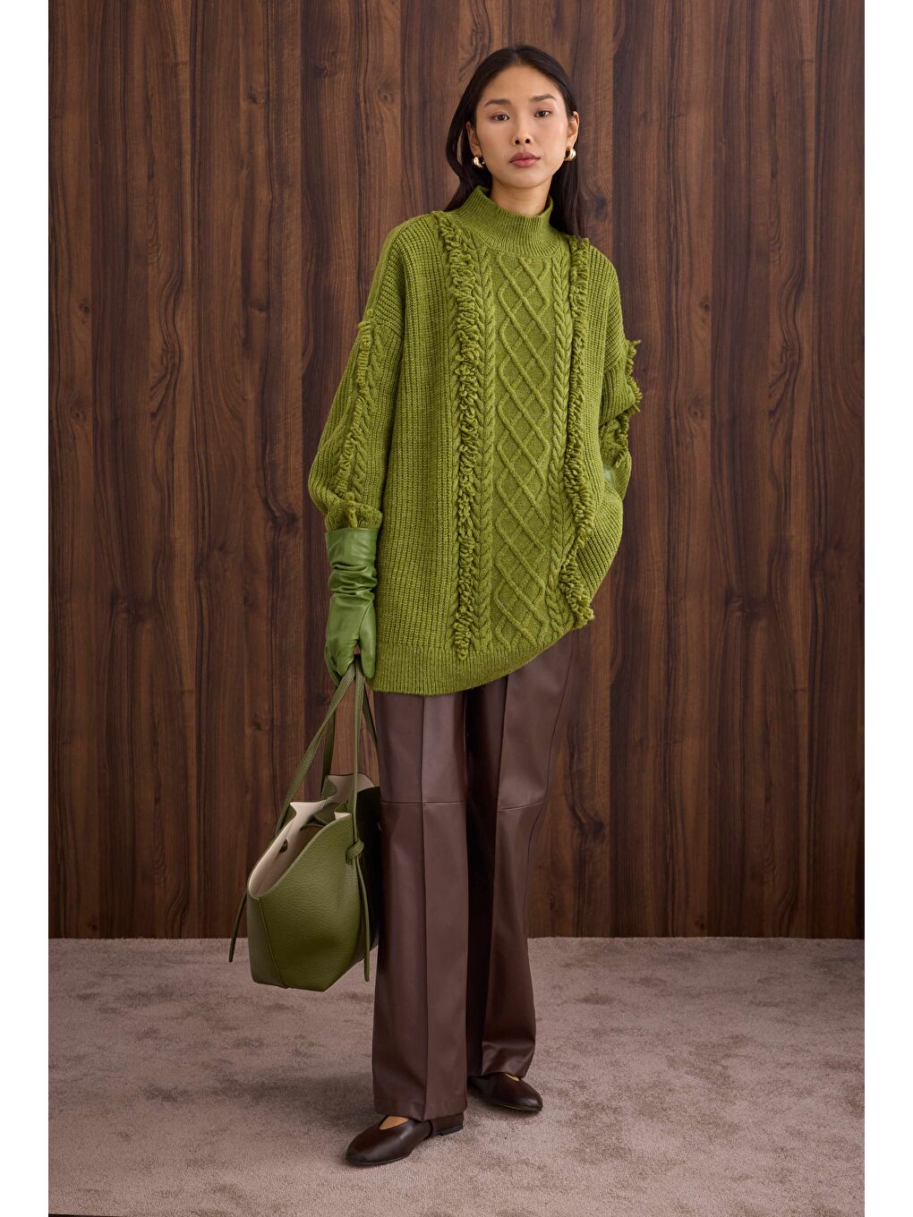 Püskül Detaylı Örme Kazak Yeşil-3