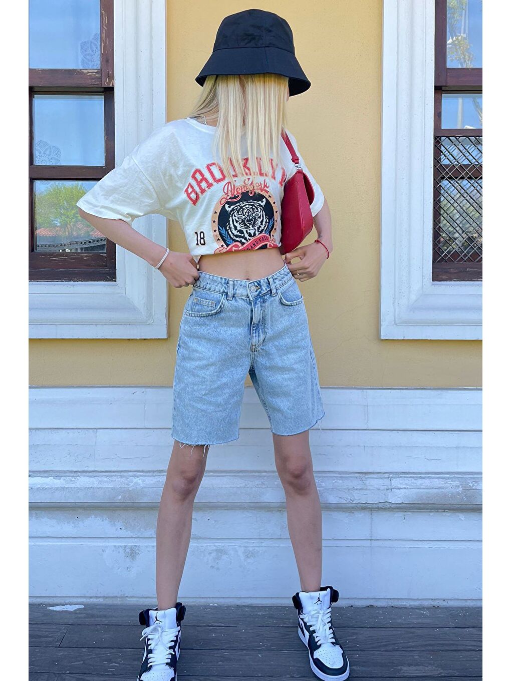 Buz Mavisi Yüksek Bel Regular Fit Basic Jean Şort Mg1495-6