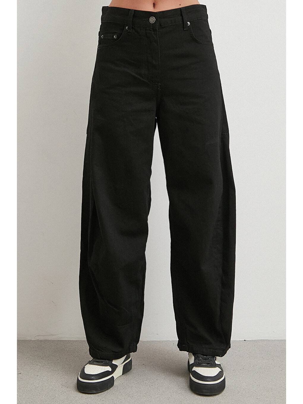 Orta Bel İnce Balon Jean Siyah-4