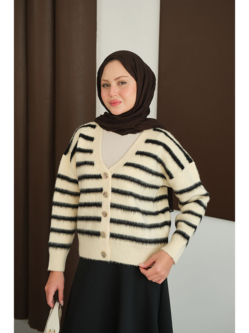 Kadın Kısa Triko Hırka Beyaz-1