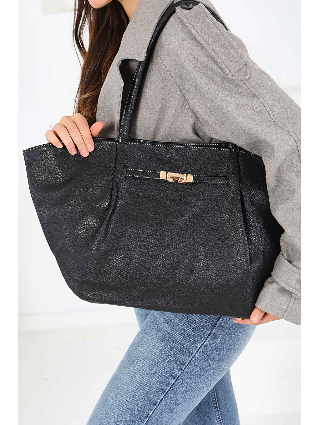 Kadın Siyah Geniş Suni Deri Omuz Çantası - 27844-SIYAH-1