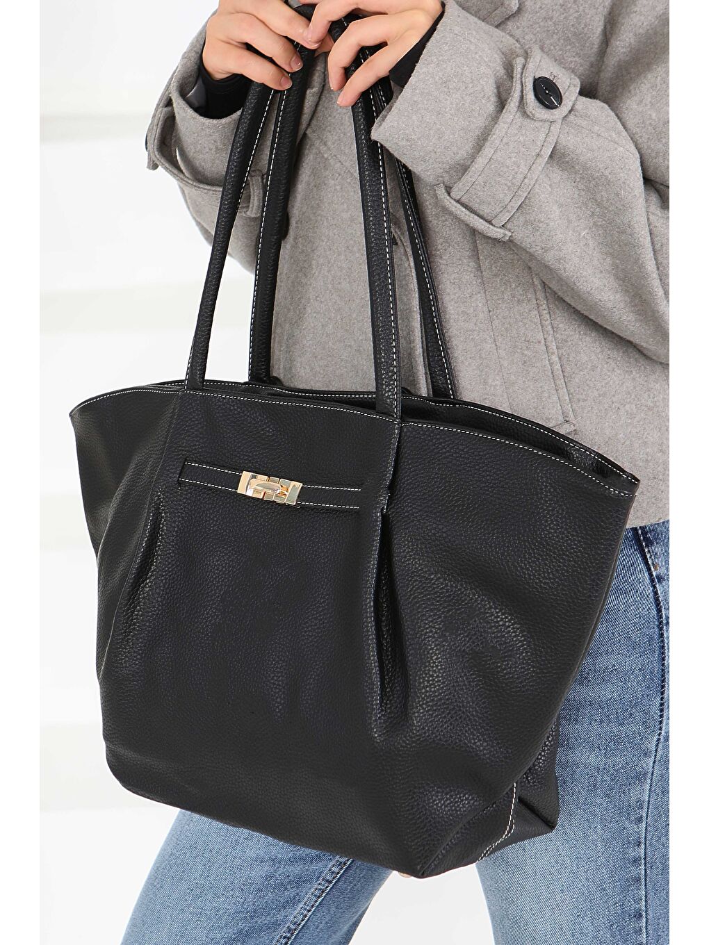 Kadın Siyah Geniş Suni Deri Omuz Çantası - 27844-SIYAH-2