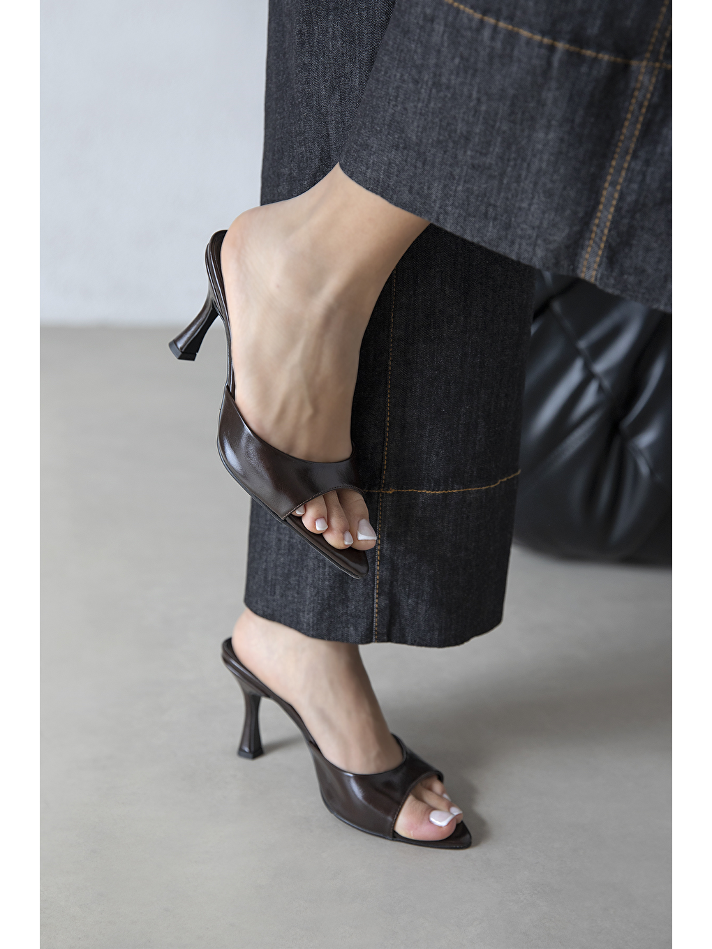 Franco Kadın Topuklu Kırışık Deri Kahverengi Topuklu Terlik