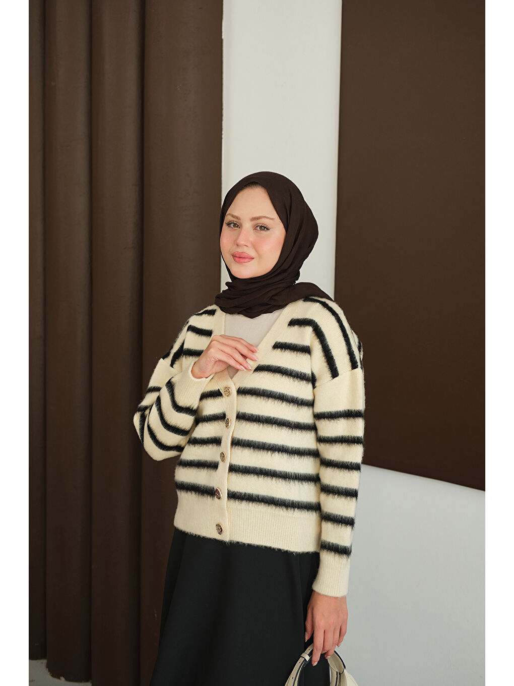 Kadın Kısa Triko Hırka Beyaz-2