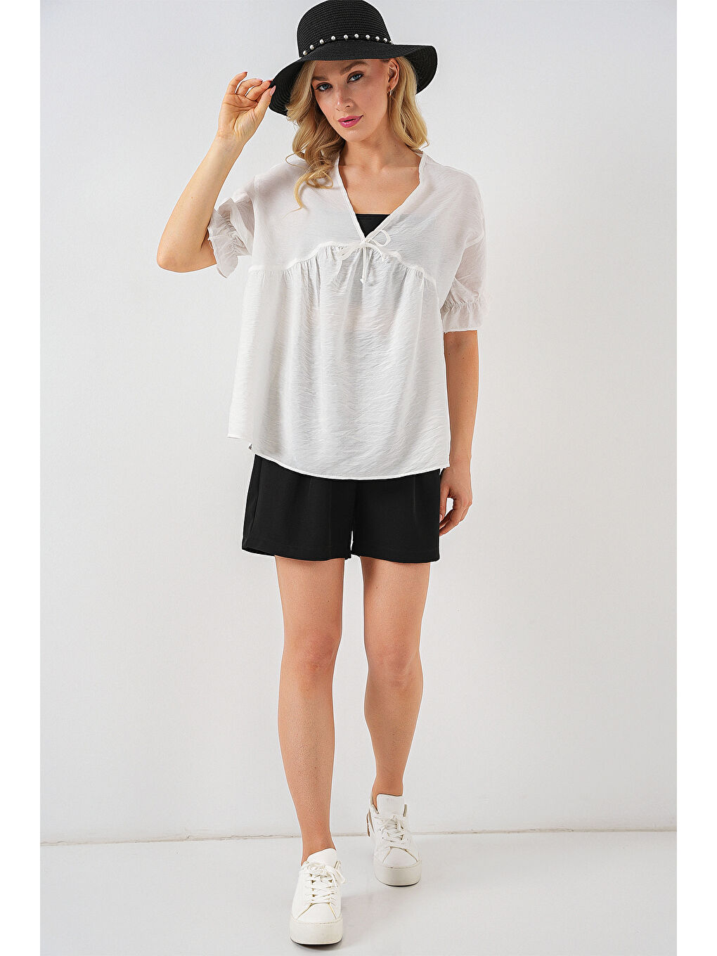 Kadın Önü Bağcıklı Kısa Kol Bluz 962 - Beyaz-1