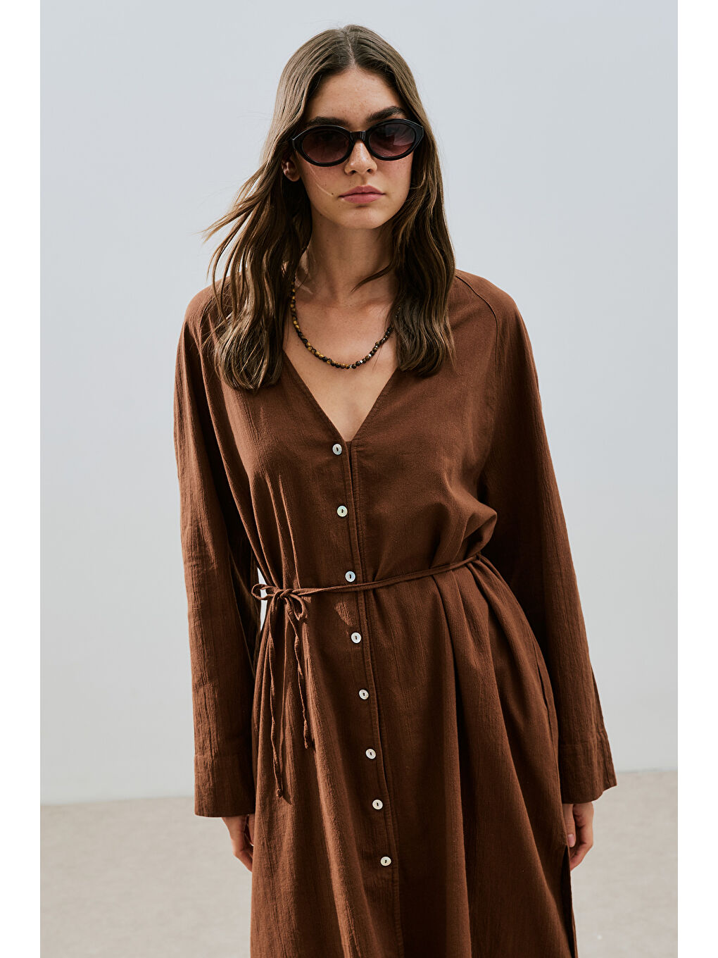 Dokulu Düğmeli Uzun Tunik Kahverengi-4