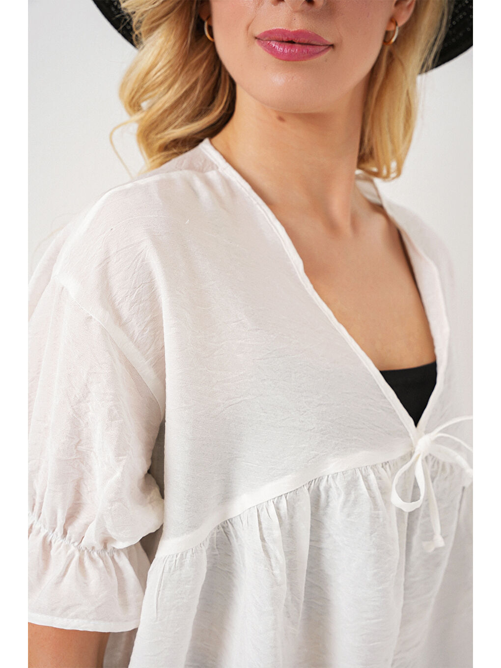 Kadın Önü Bağcıklı Kısa Kol Bluz 962 - Beyaz-4