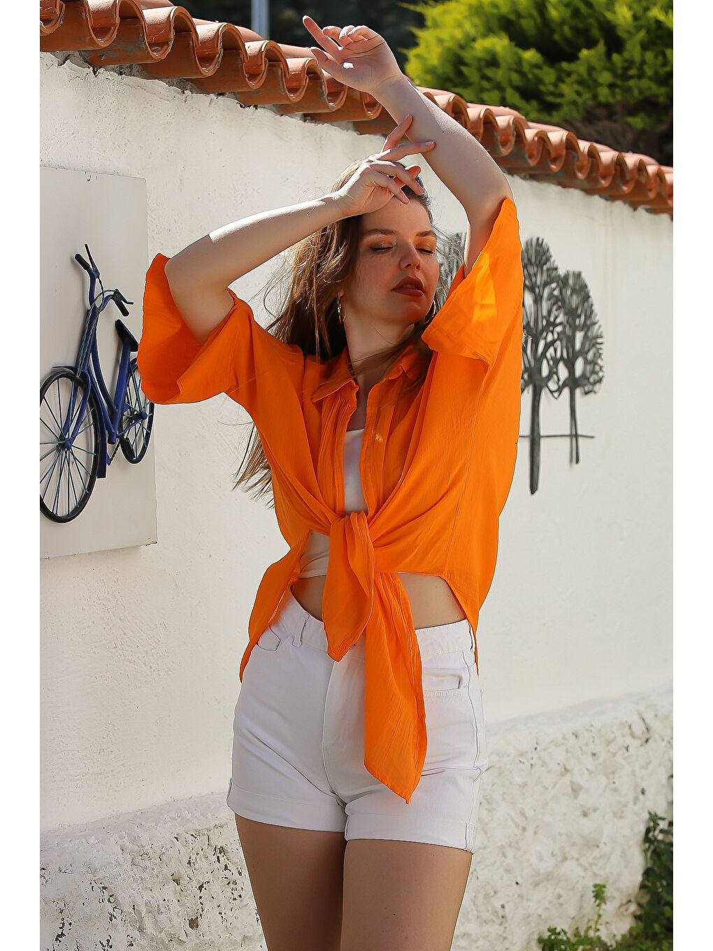 Turuncu Gömlek Yaka Kısa Kol Kapamasız Yıkamalı Önden Düğüm Bağlamalı Casual Dokuma Bluz 62 67-5