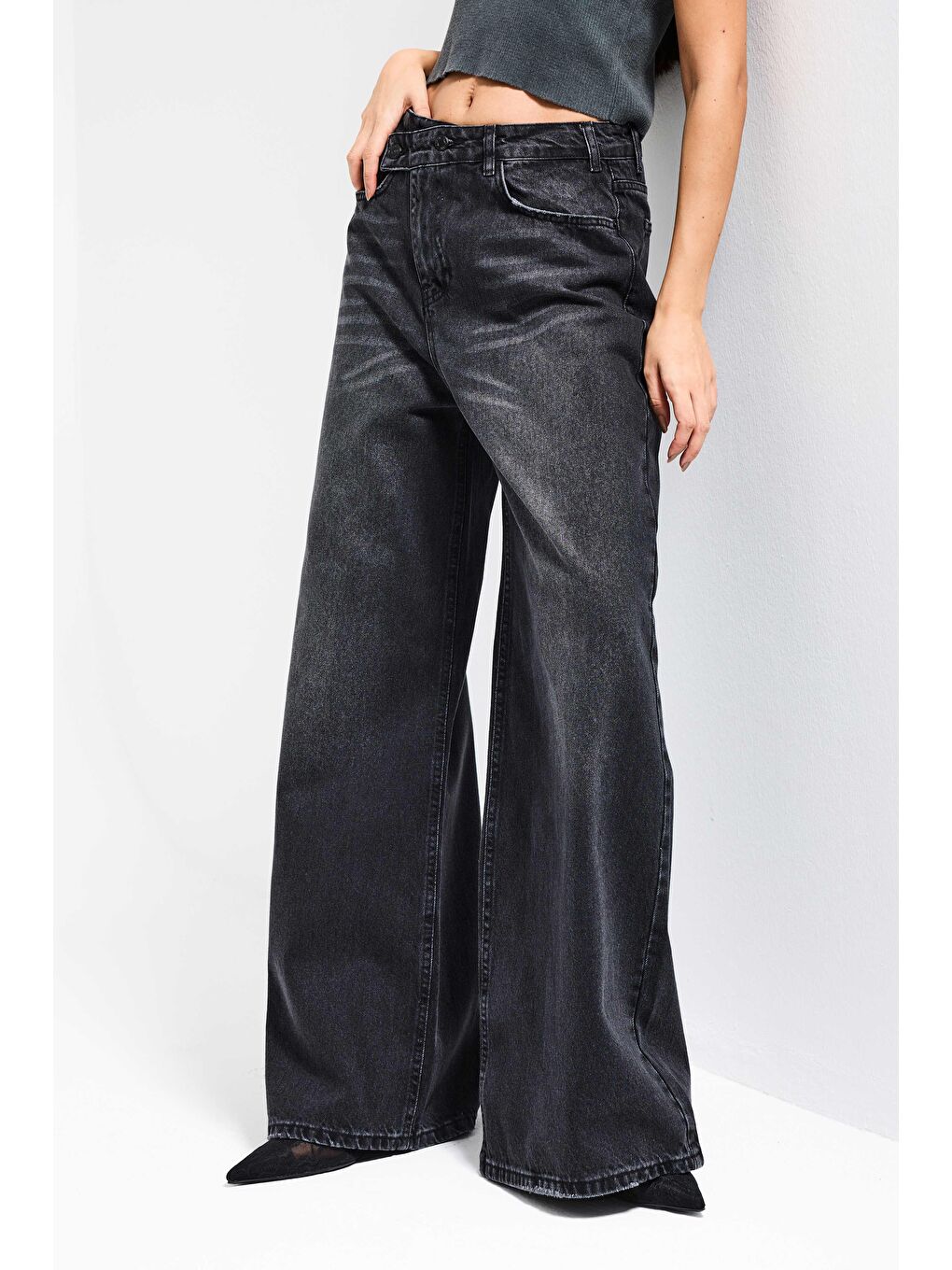 Gri Kadın Füme 2s6-1 Mega Baggy Fit Kemer Detaylı Orta Bel Denim Jean-5