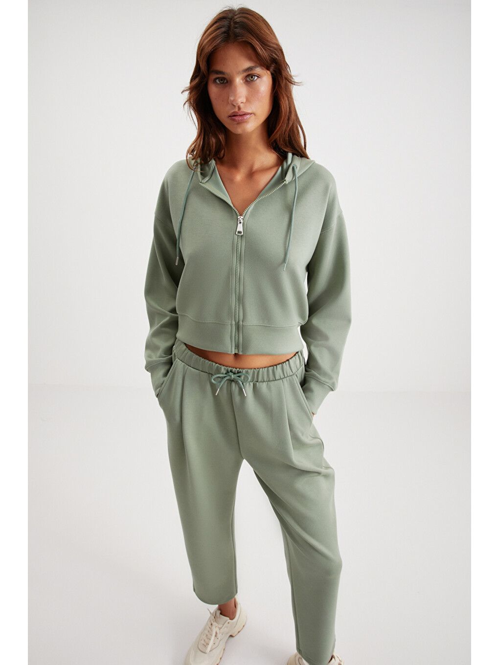 Jıll Kadın Scuba Kumaşlı Kapüşonlu Fermuarlı Aşırı Yumuşak Örme Crop Mint Yeşil Sweatshirt-2