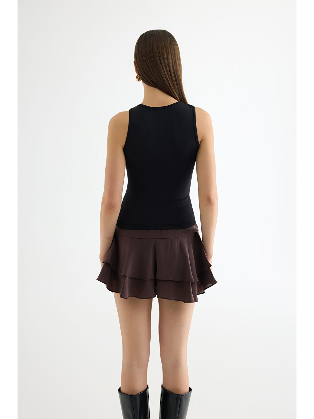 Asimetrik Yaka Metal Aksesuarlı Bluz Siyah-1