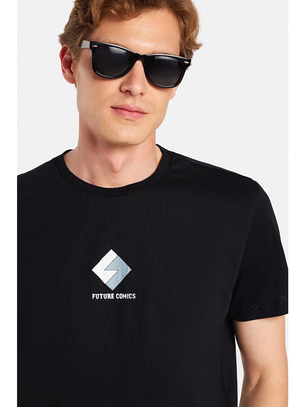 Erkek Slim Fit Dar Kesim %100 Pamuk Yumuşak Dokulu Baskılı Siyah Bisiklet Yaka Tişört-1