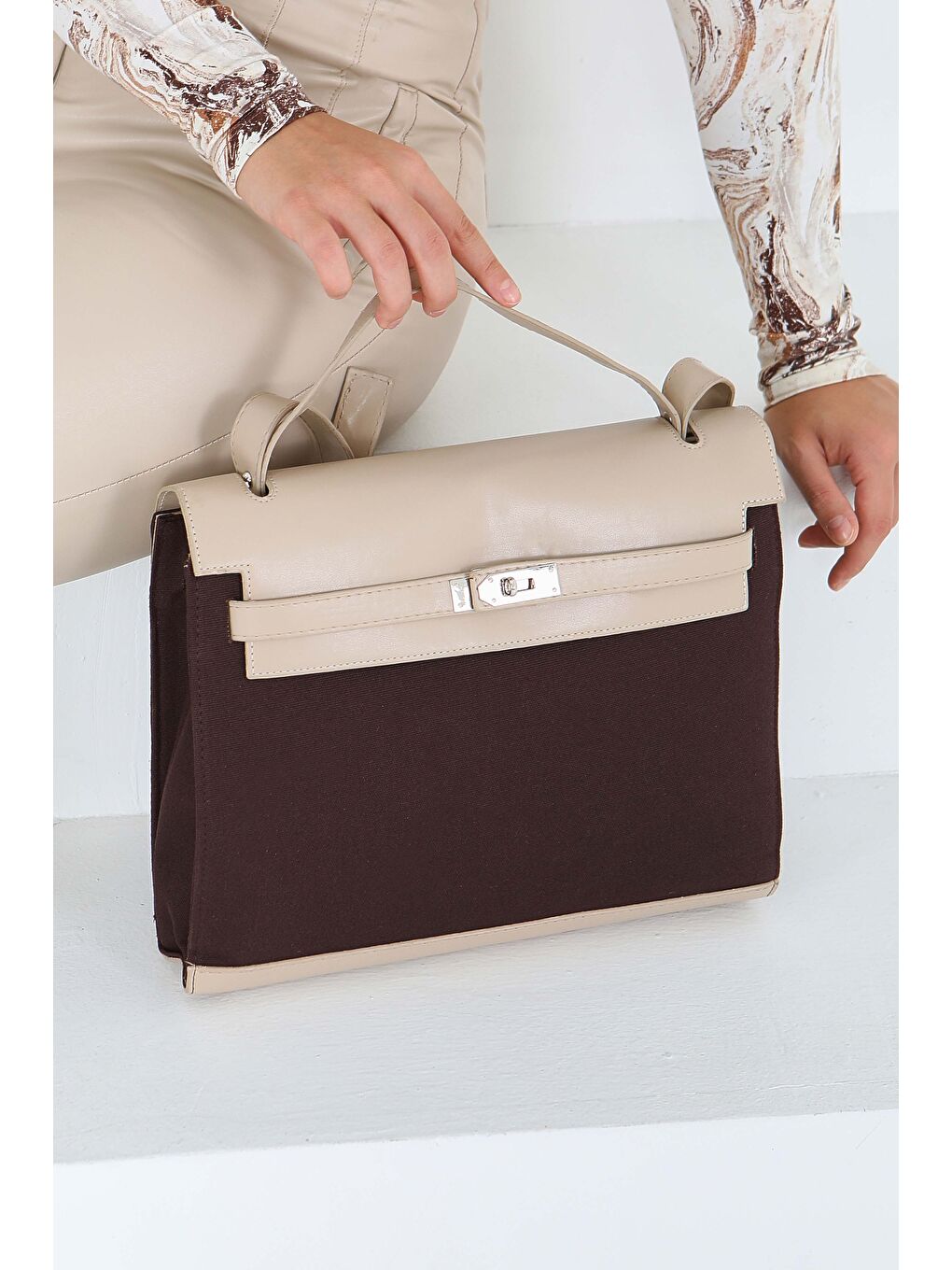 Kahverengi Kadın Kahve Suni Deri Detaylı Omuz Çantası - 27843-KAHVE-1