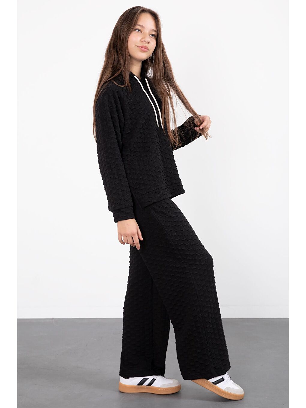 Siyah Kız Çocuk Dokulu Geniş Paça Kapüşonlu Eşofman Takımı 23301-1