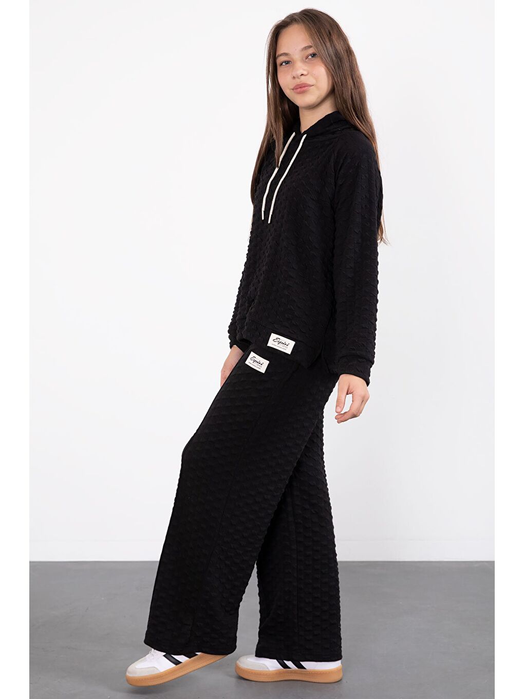 Siyah Kız Çocuk Dokulu Geniş Paça Kapüşonlu Eşofman Takımı 23301-3