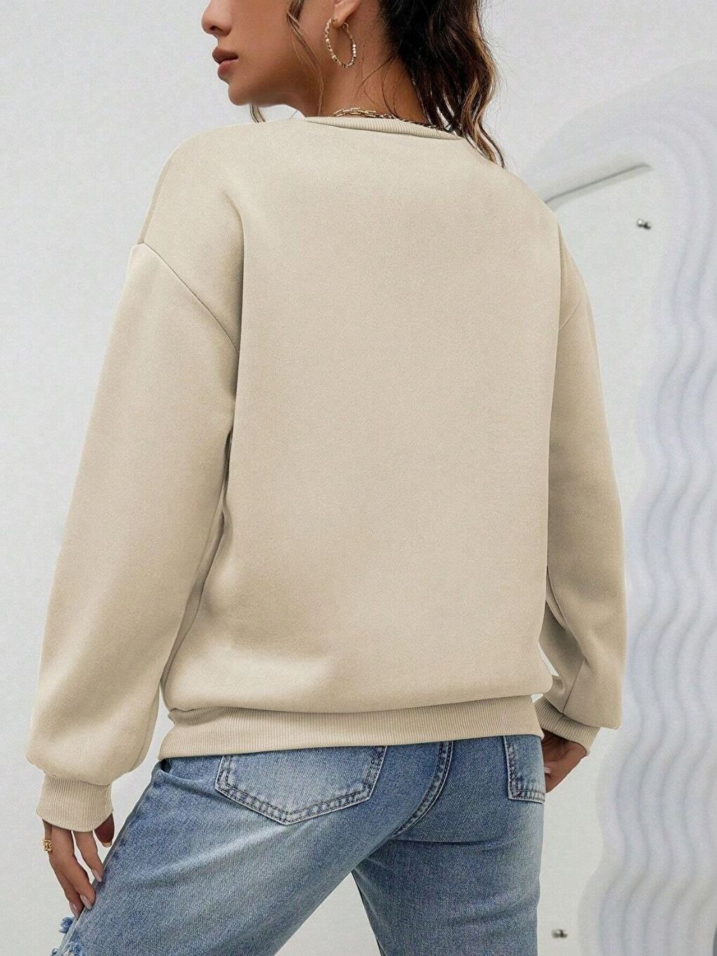 Kadın Bej Kalpli Baskı Bisiklet Yaka Oversize Sweatshirt-1
