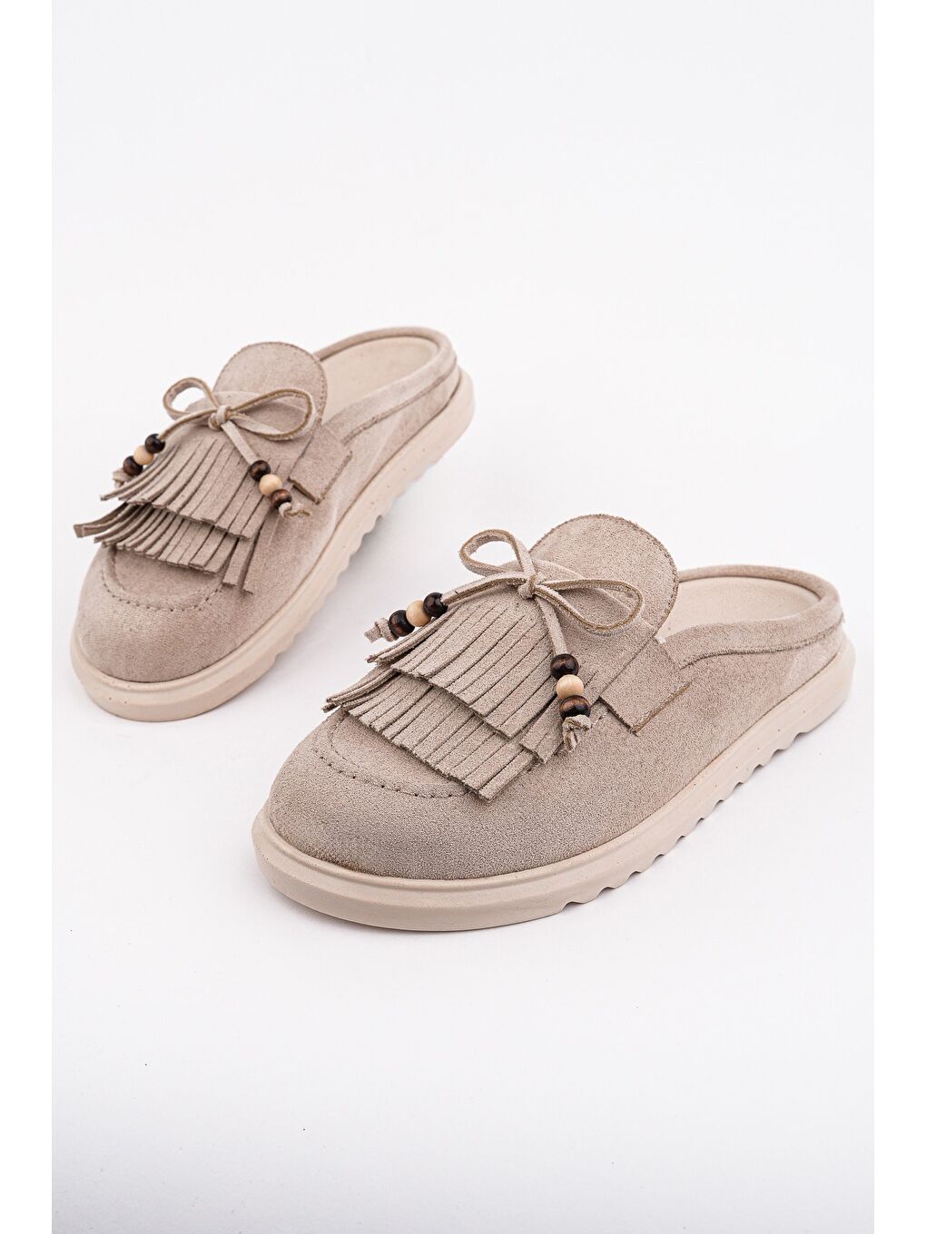 Bej FRİNGE Süet Deri Fiyonk Detaylı Günlük Rahat Önü Kapalı Kadın Püsküllü Loafer Terlik-1