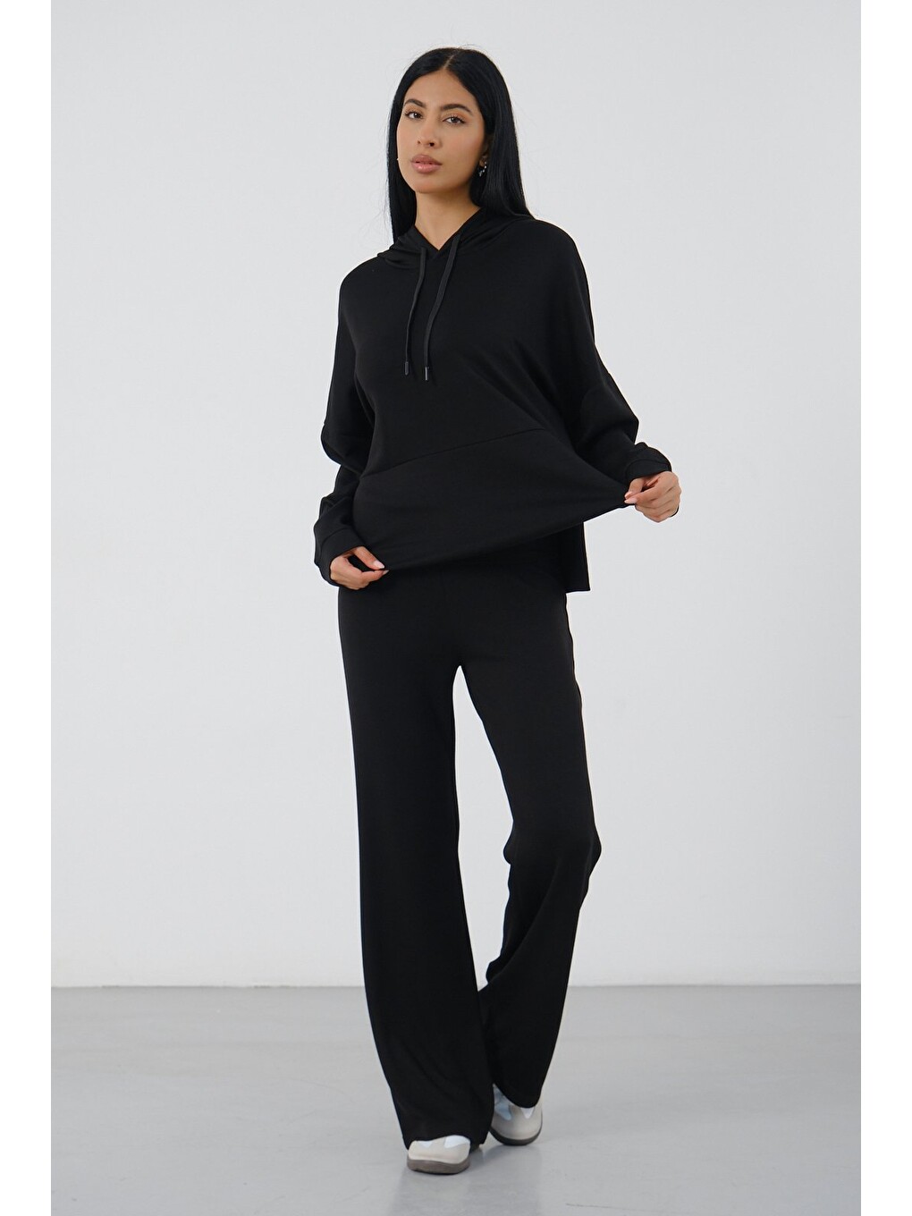 Siyah Kadın Kapüşonlu Salaş Takım Oversize Sweat ve Geniş Paça Alt-3