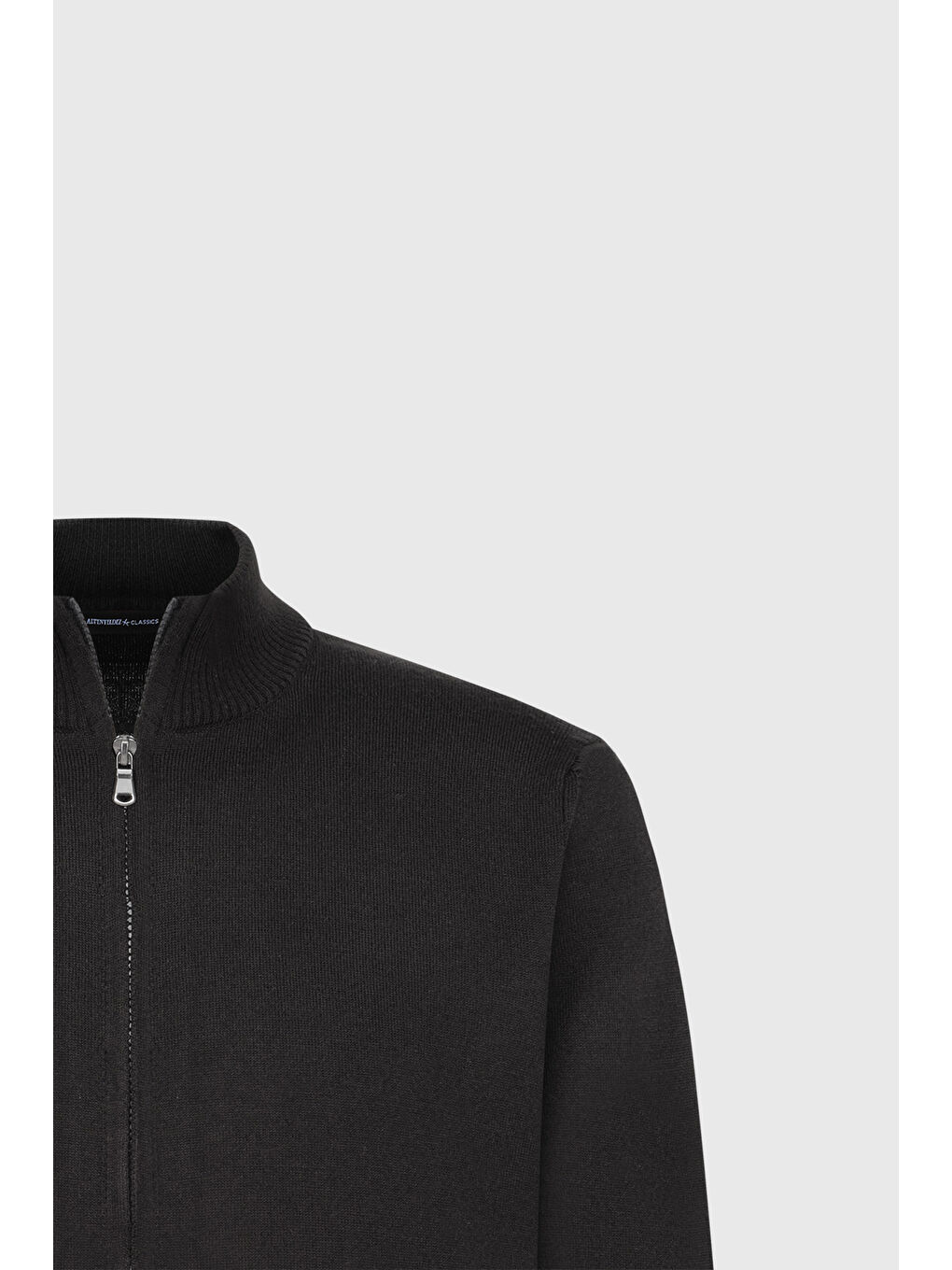 Erkek Siyah Anti-Pilling Tüylenme Yapmayan Standart Fit Normal Kesim Dik Yaka Triko Hırka-1