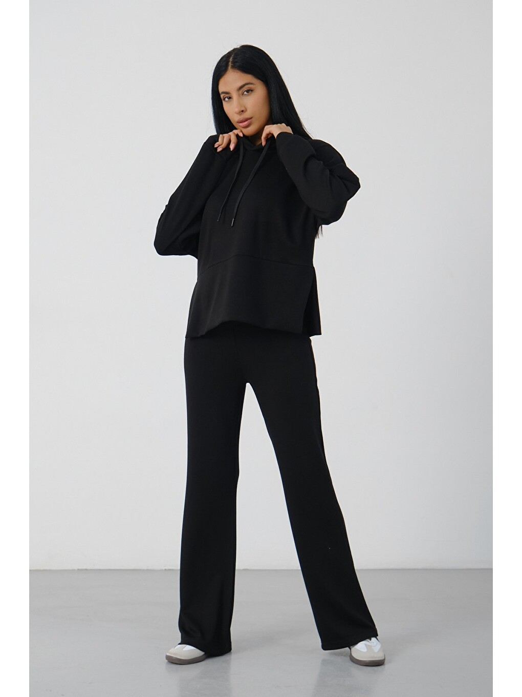Siyah Kadın Kapüşonlu Salaş Takım Oversize Sweat ve Geniş Paça Alt-4